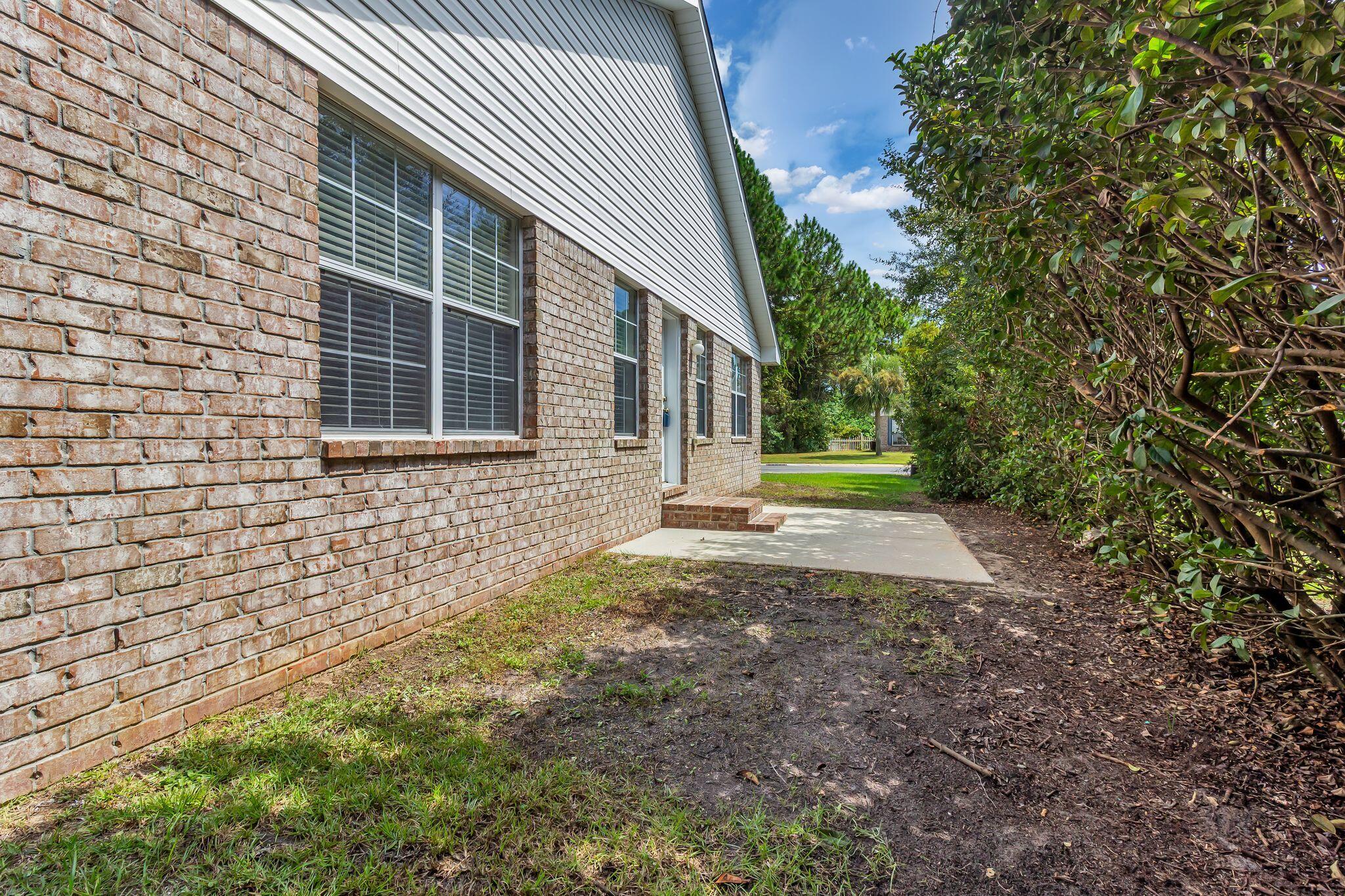 MARSH HARBOR - Residential
