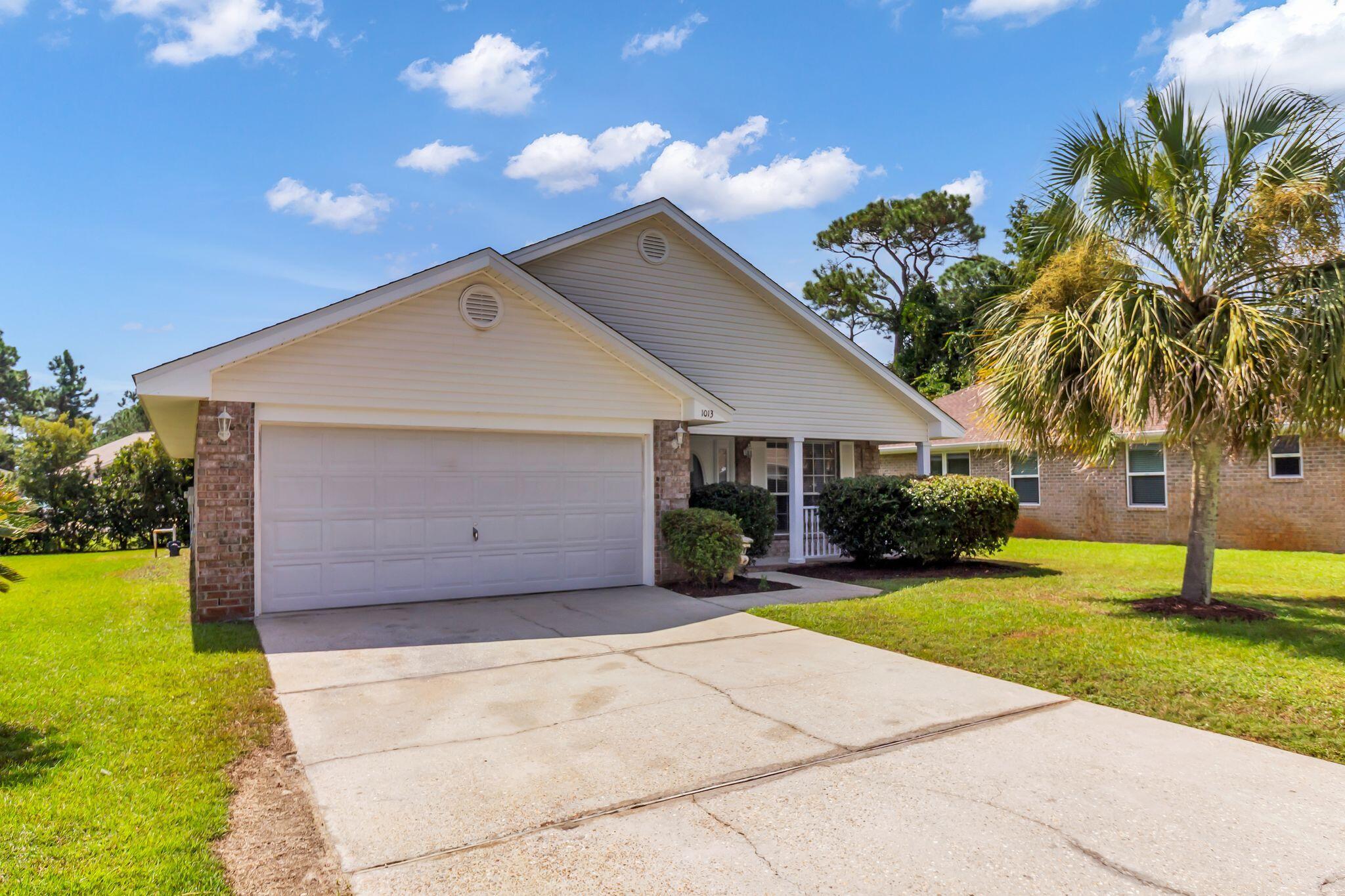 MARSH HARBOR - Residential