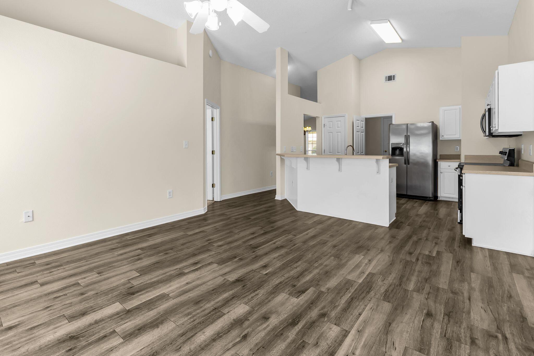 MARSH HARBOR - Residential