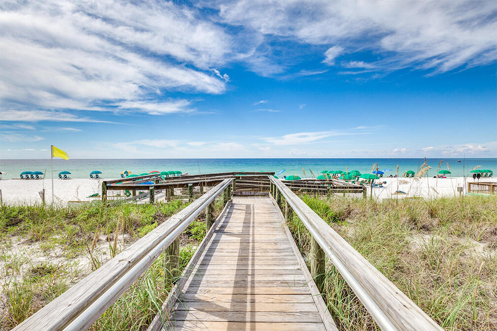 ISLANDER CONDO PH 2 - Residential