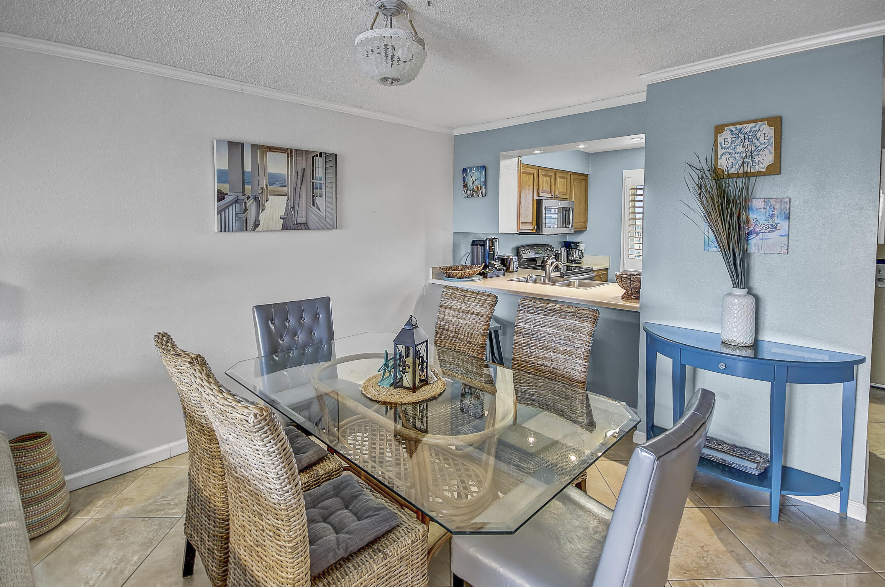 ISLANDER CONDO PH 2 - Residential