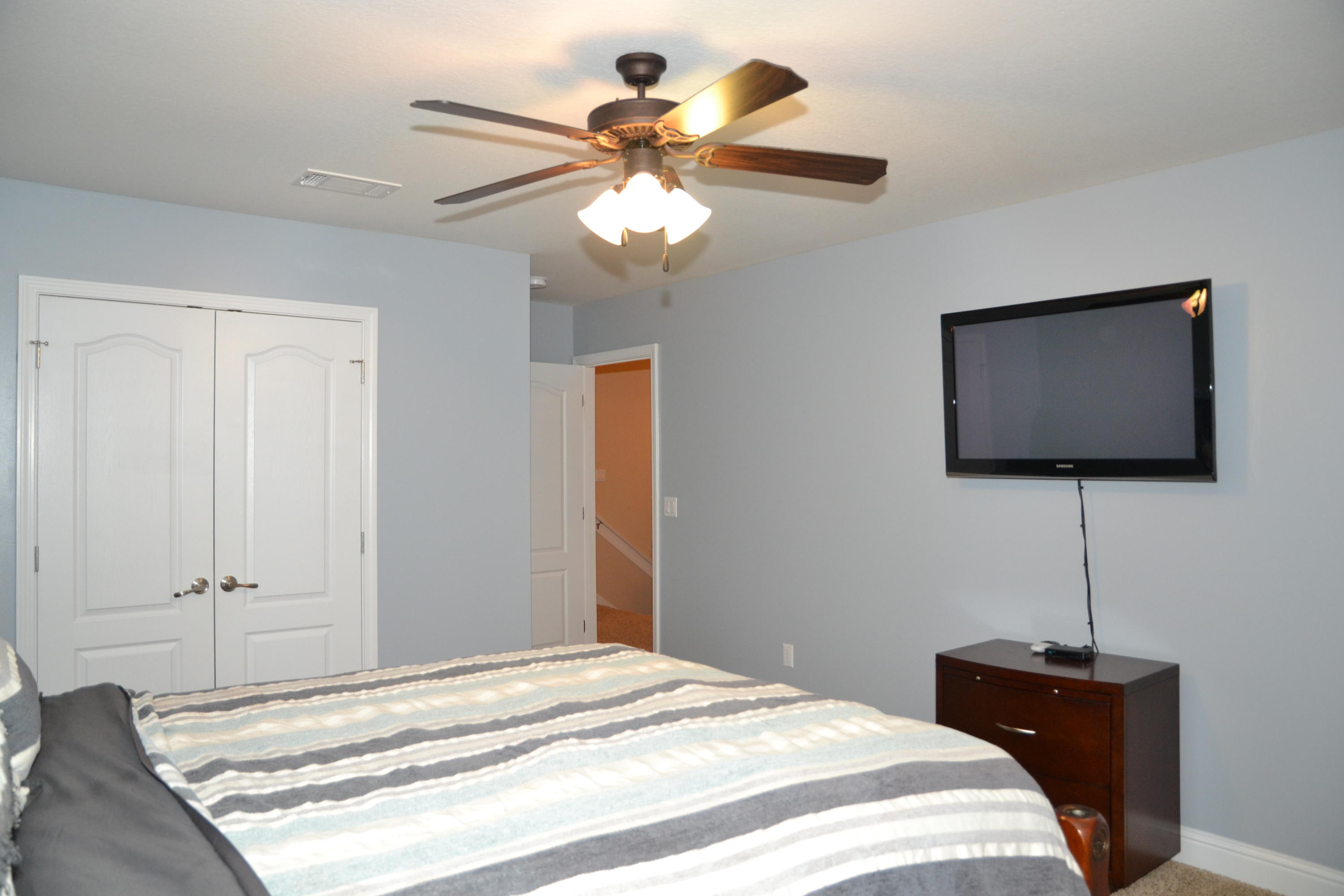 WINDMEADOWS - Residential