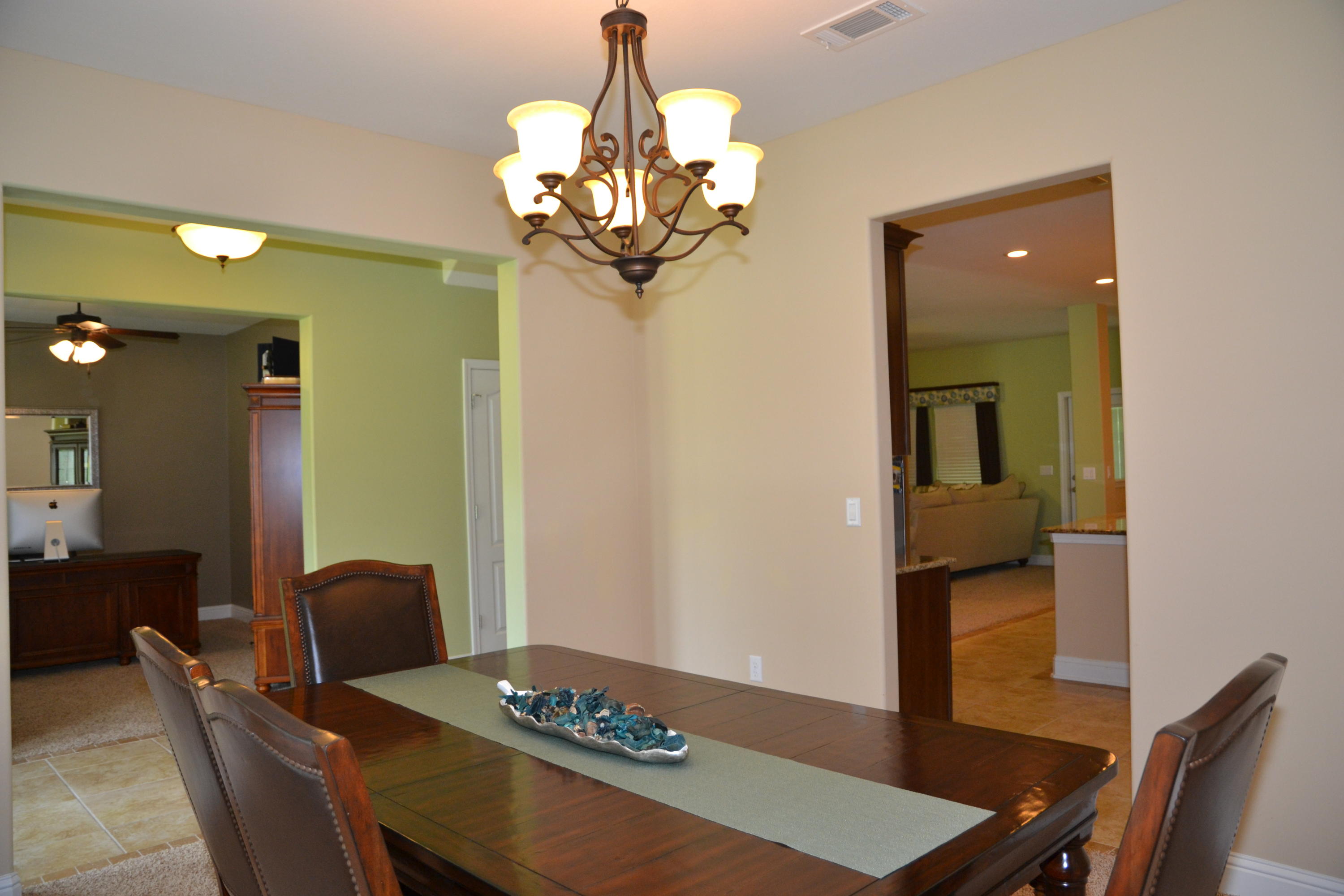 WINDMEADOWS - Residential