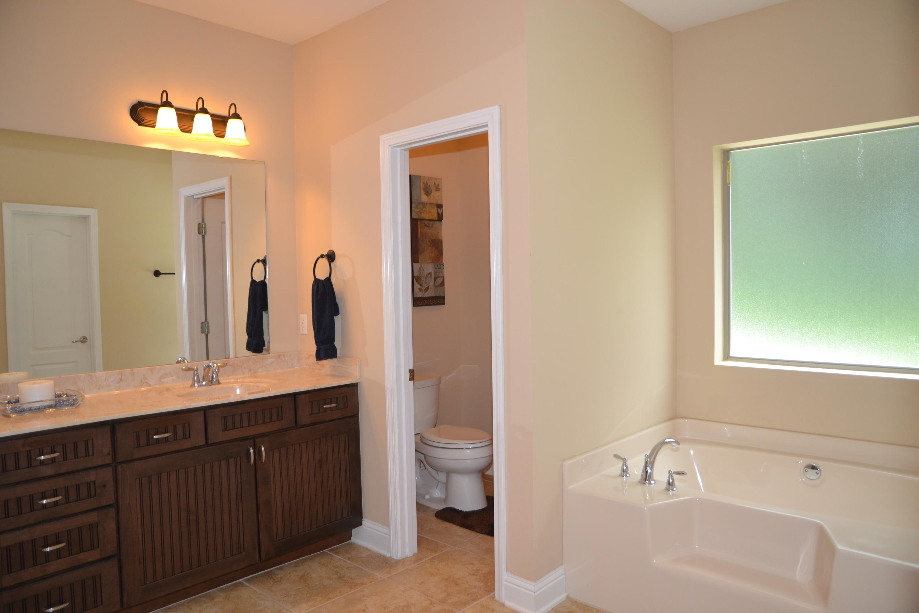 WINDMEADOWS - Residential