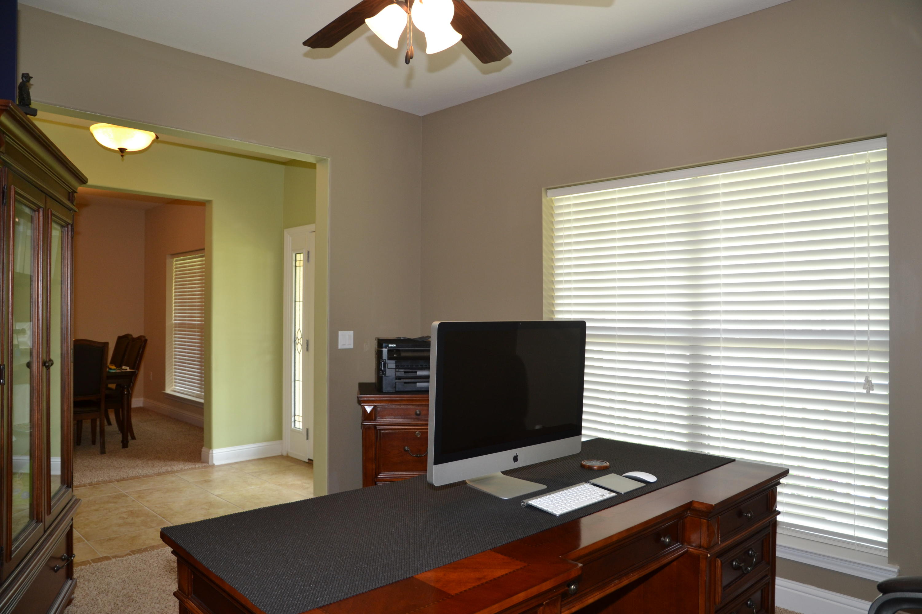 WINDMEADOWS - Residential