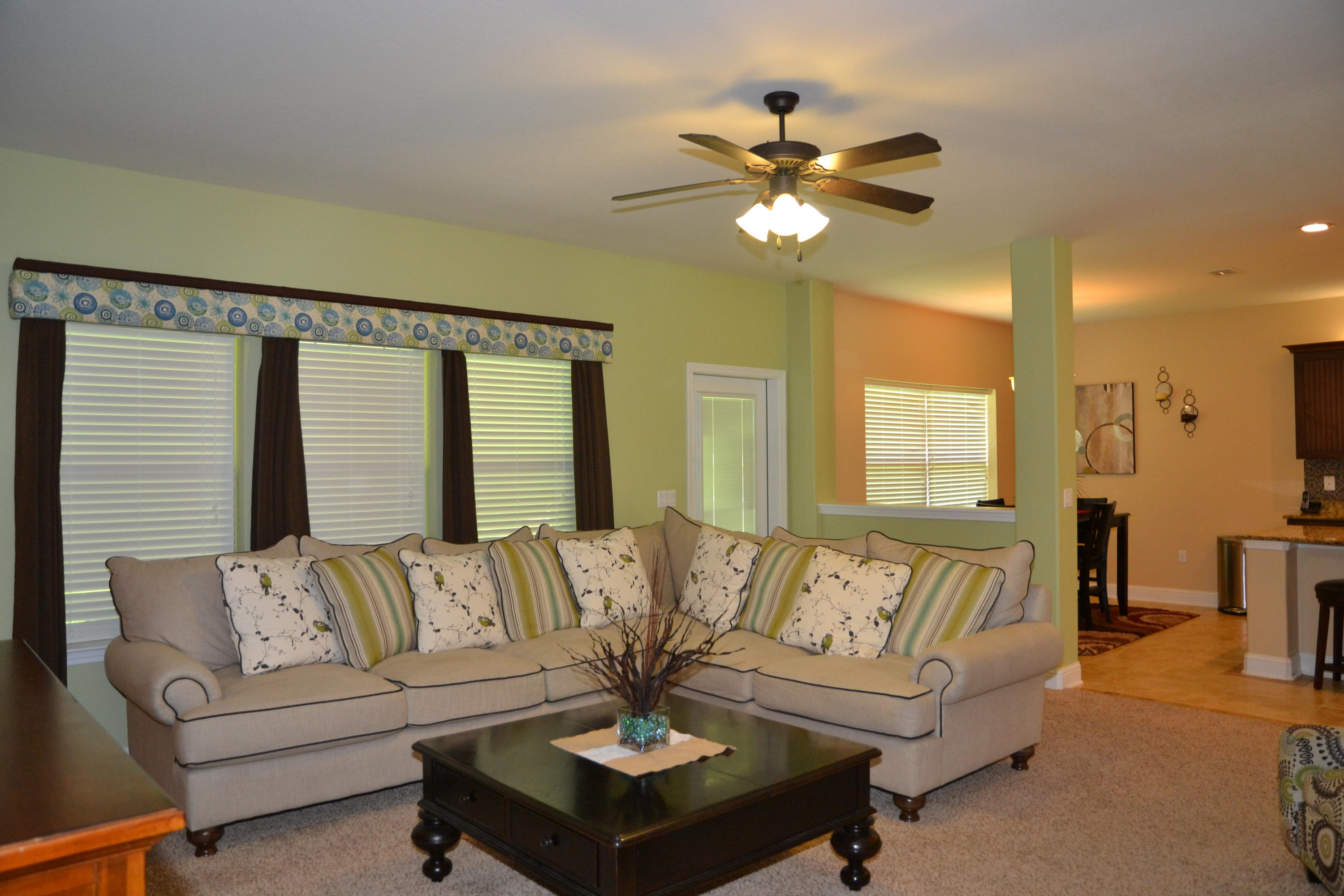 WINDMEADOWS - Residential