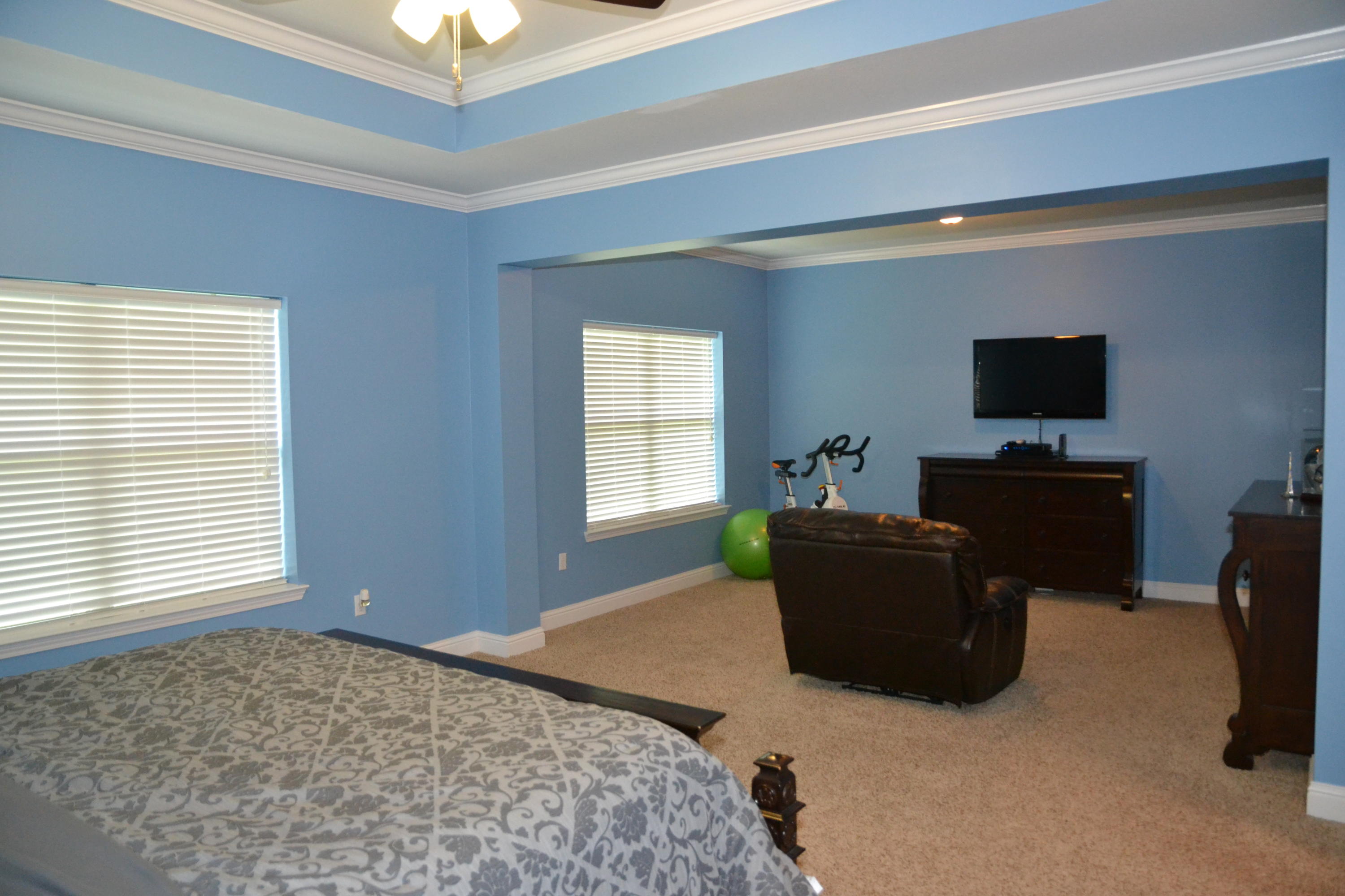 WINDMEADOWS - Residential