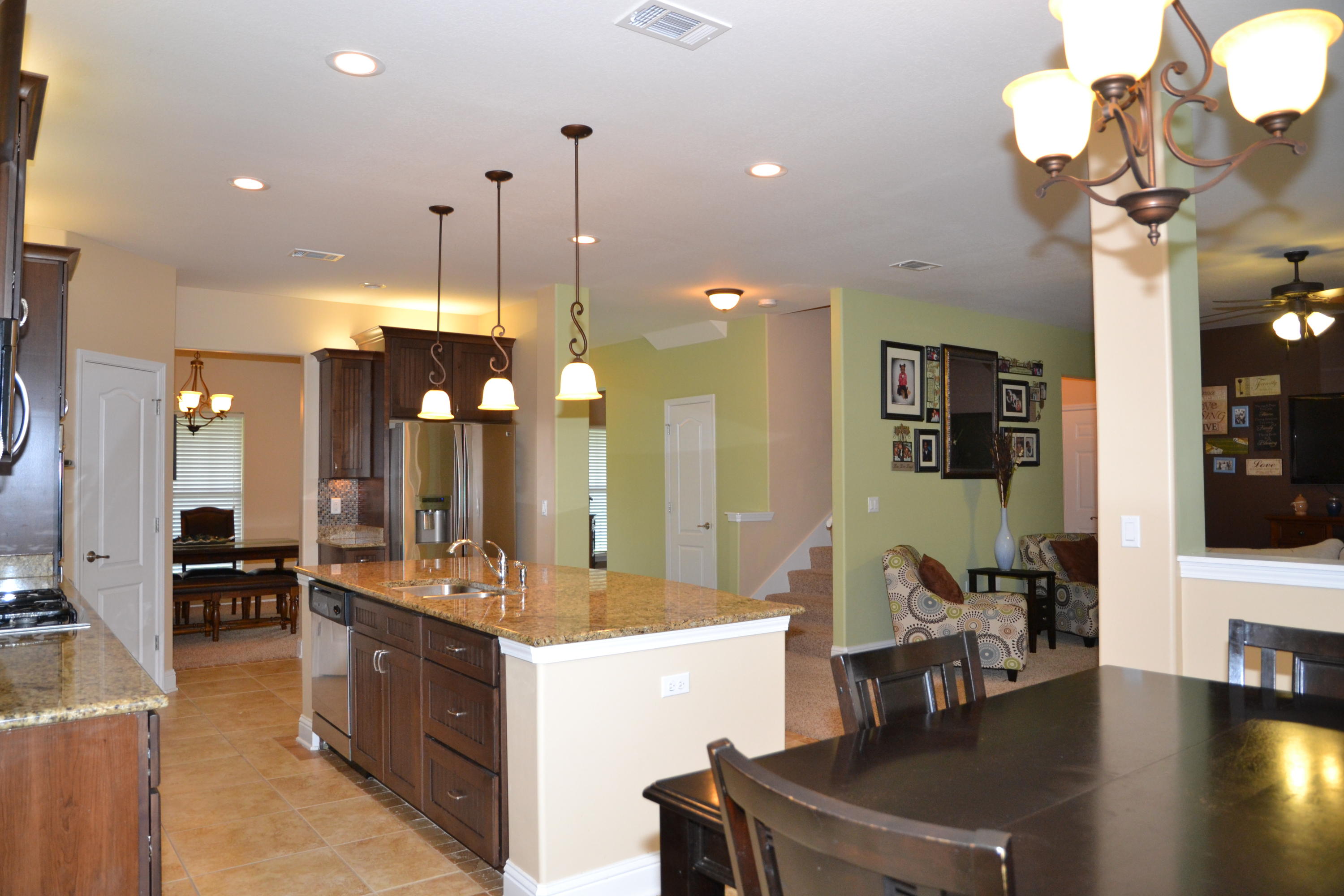 WINDMEADOWS - Residential