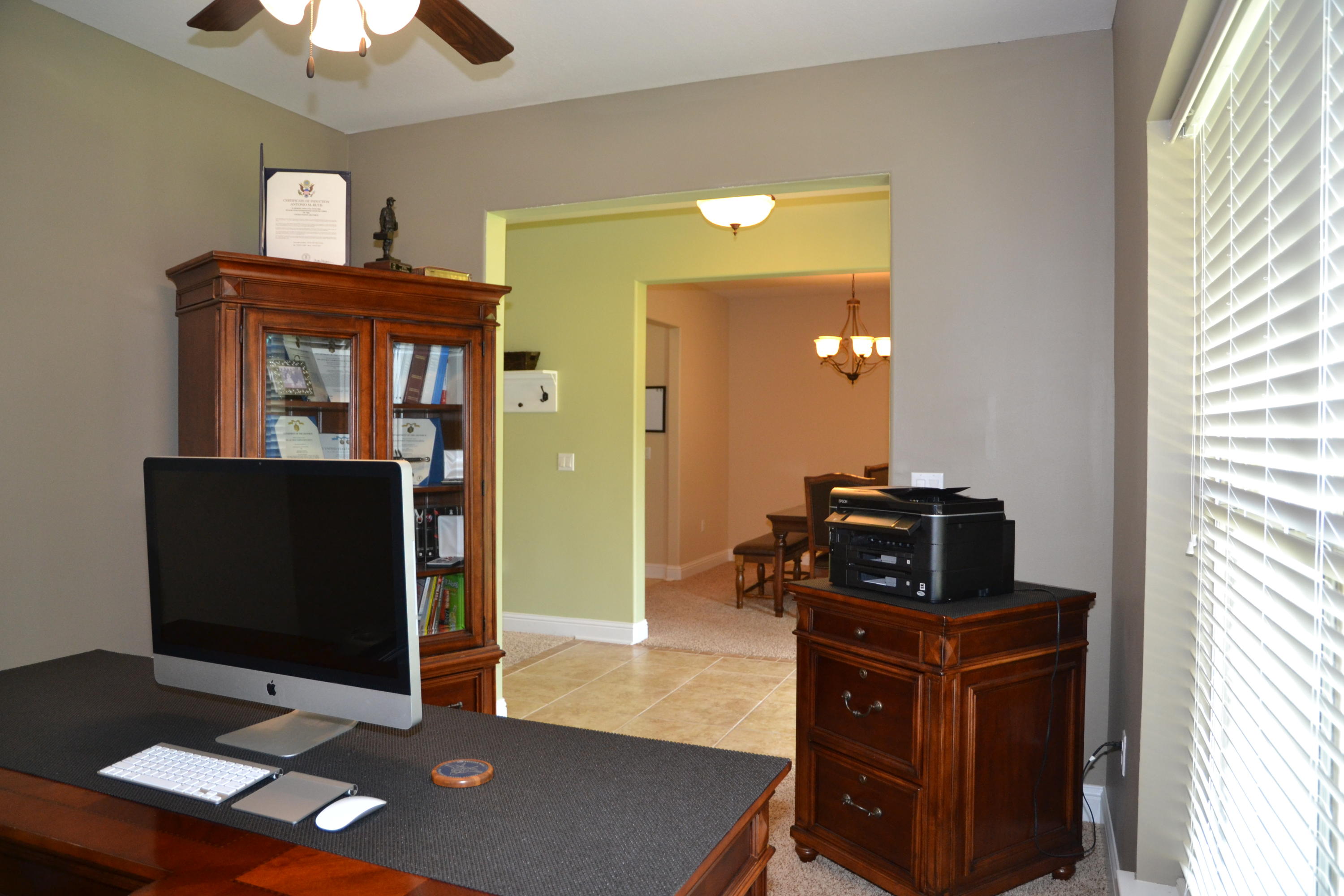 WINDMEADOWS - Residential