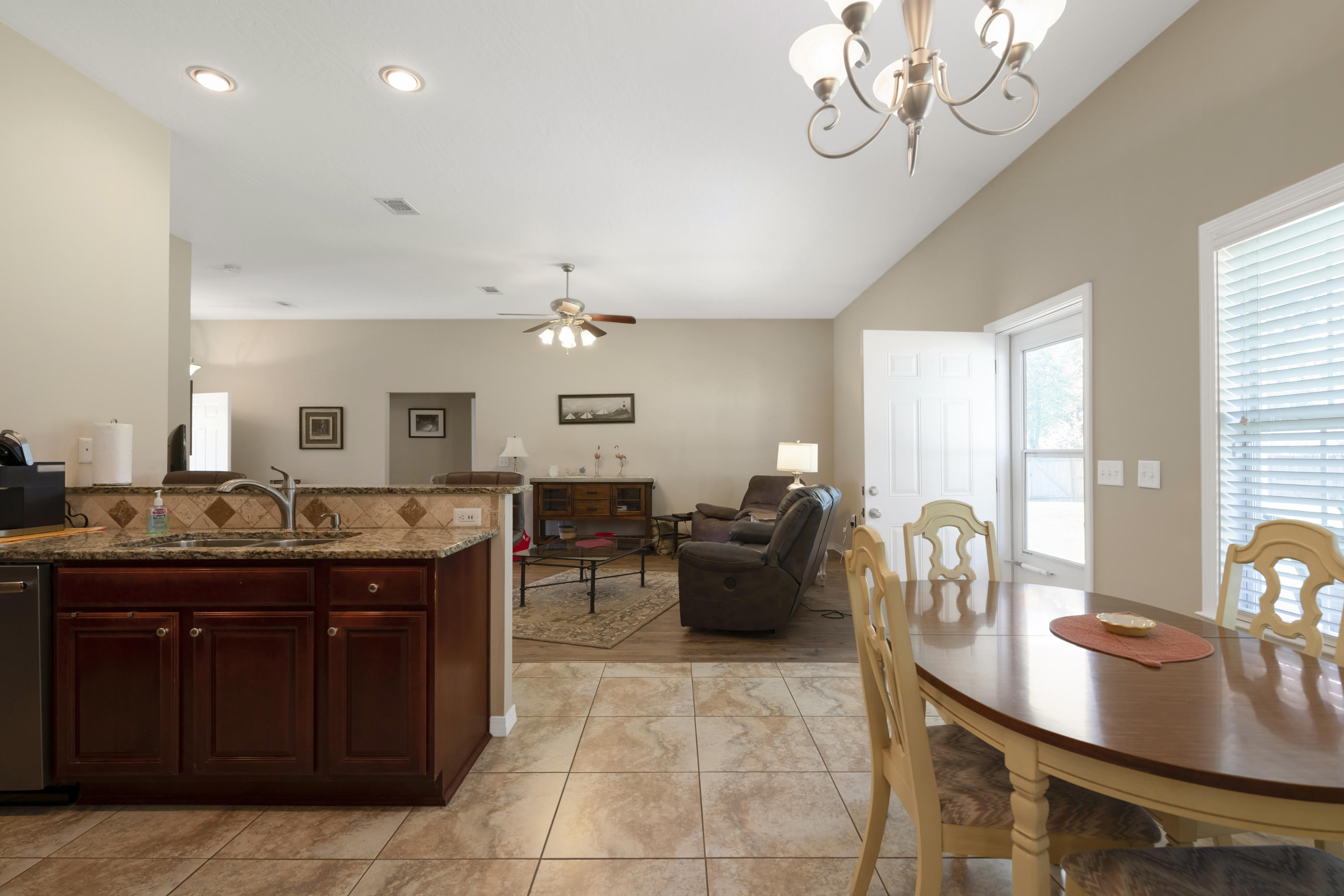 FOUR WINDS S/D - Residential