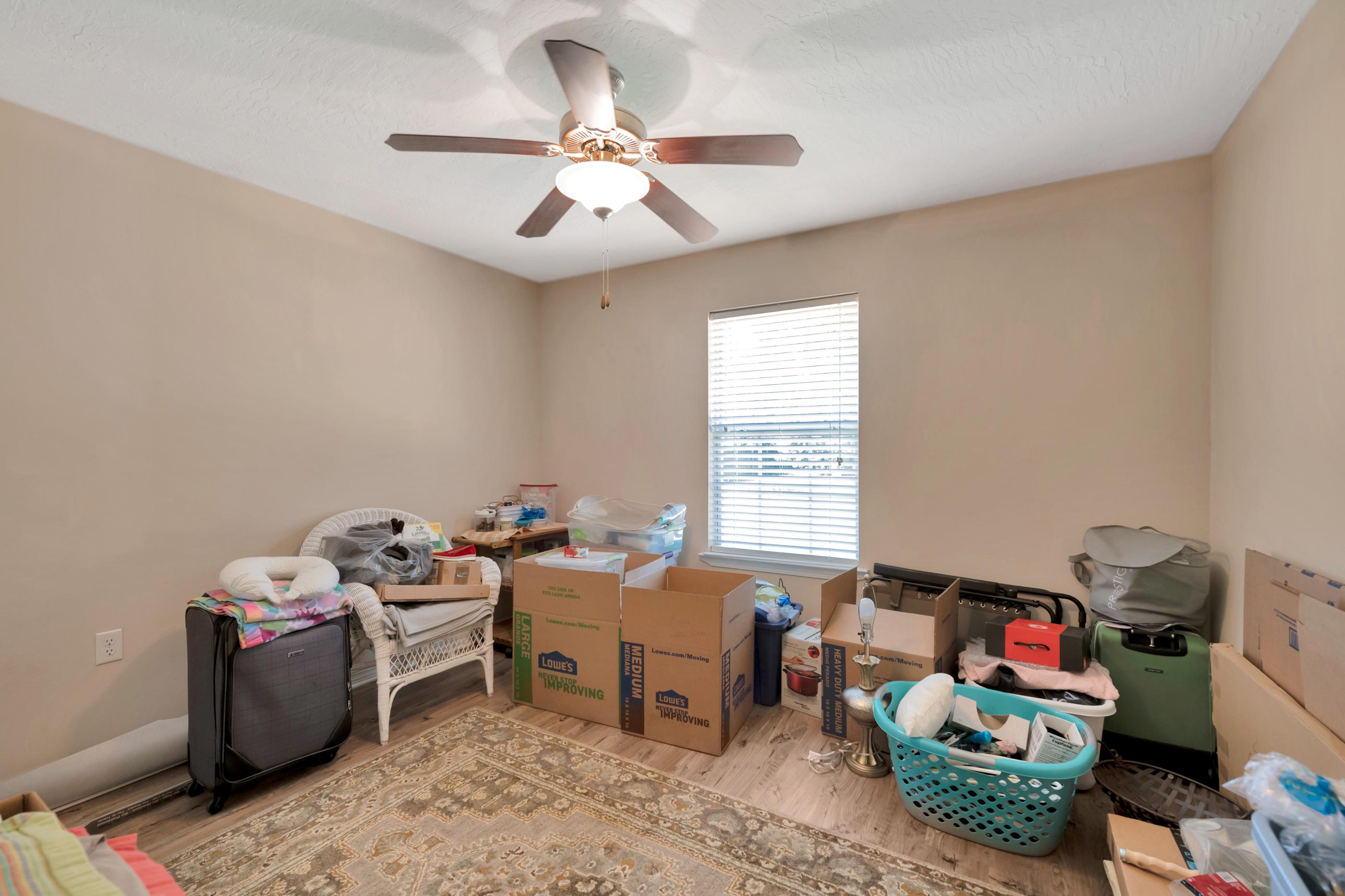 FOUR WINDS S/D - Residential