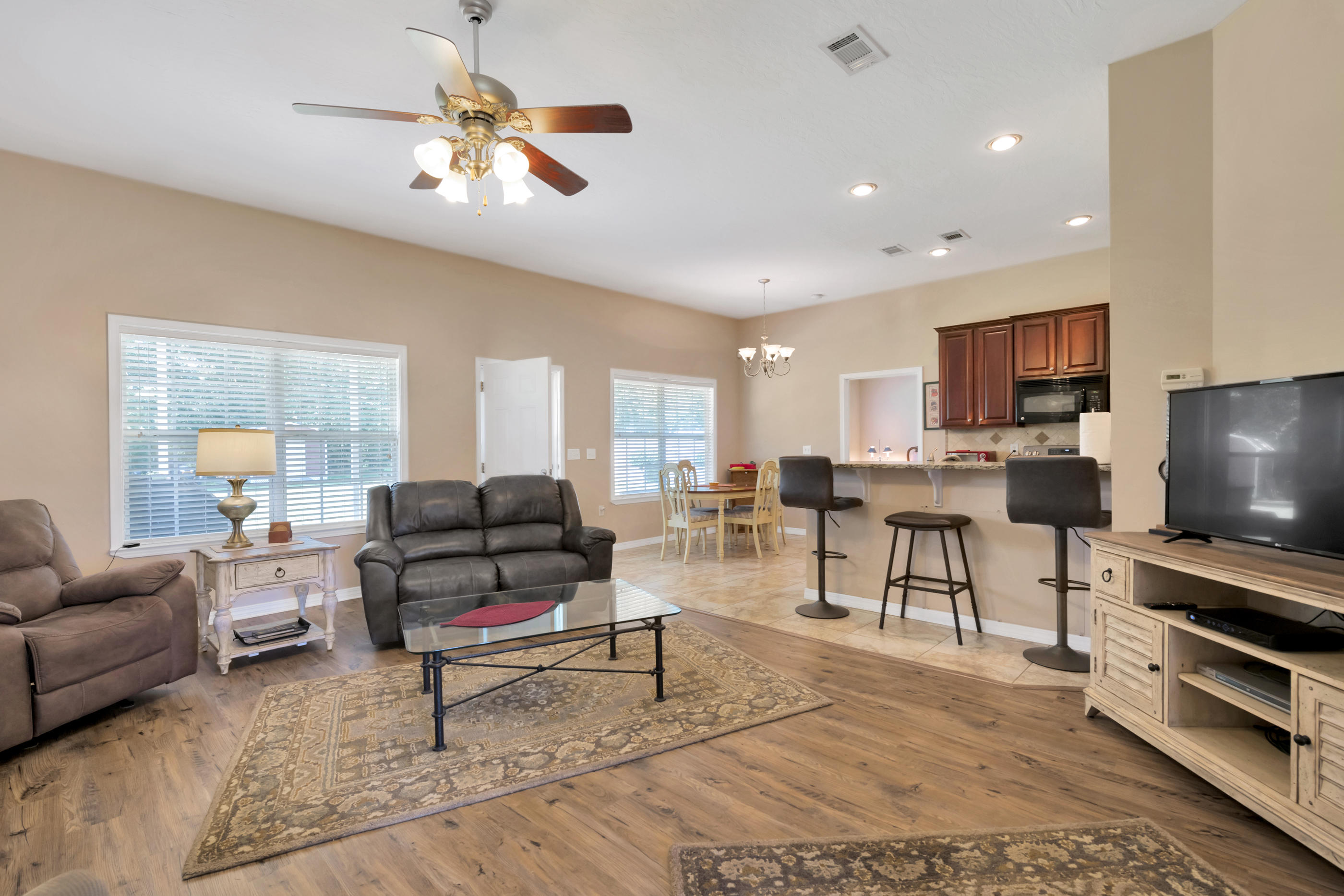 FOUR WINDS S/D - Residential