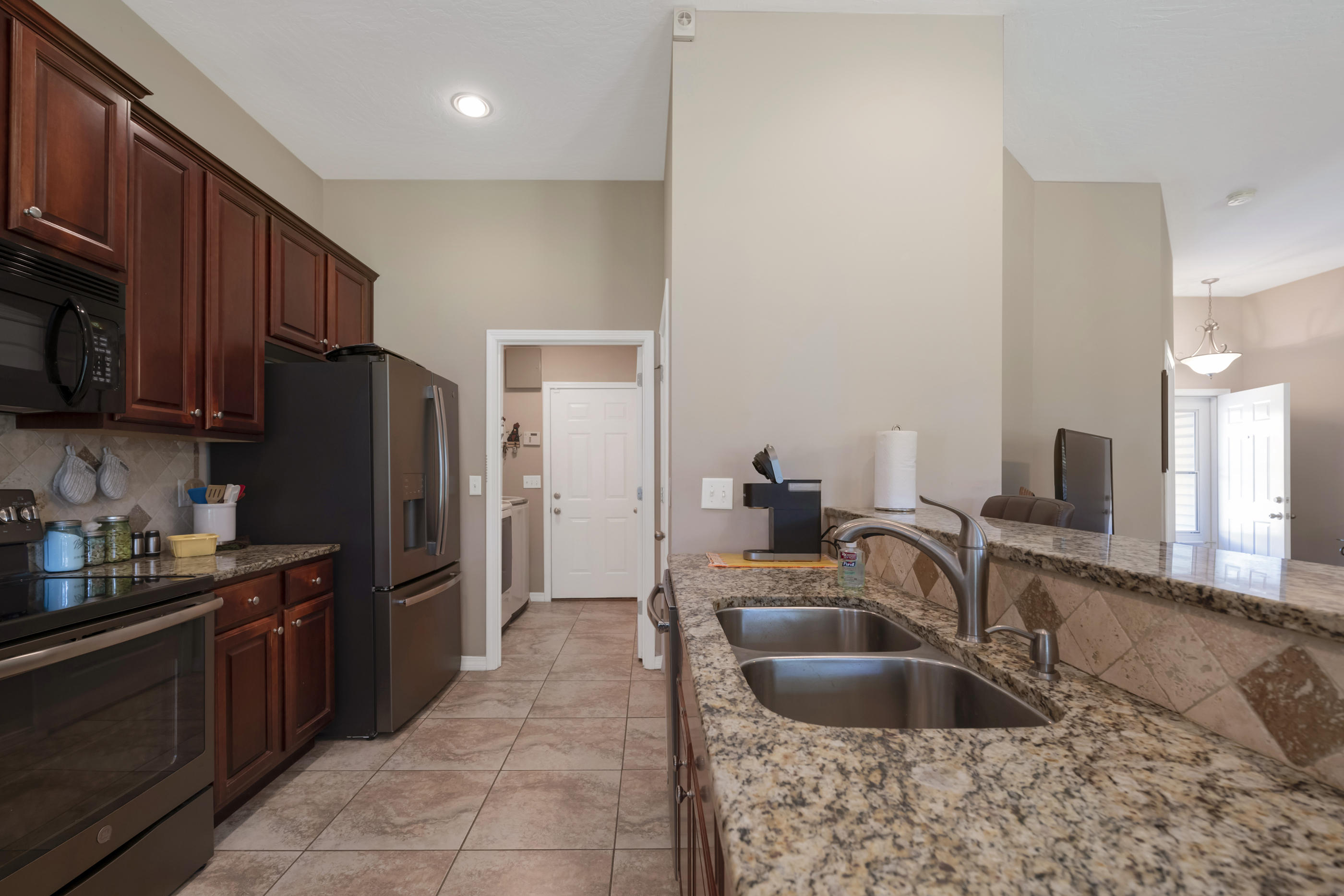 FOUR WINDS S/D - Residential