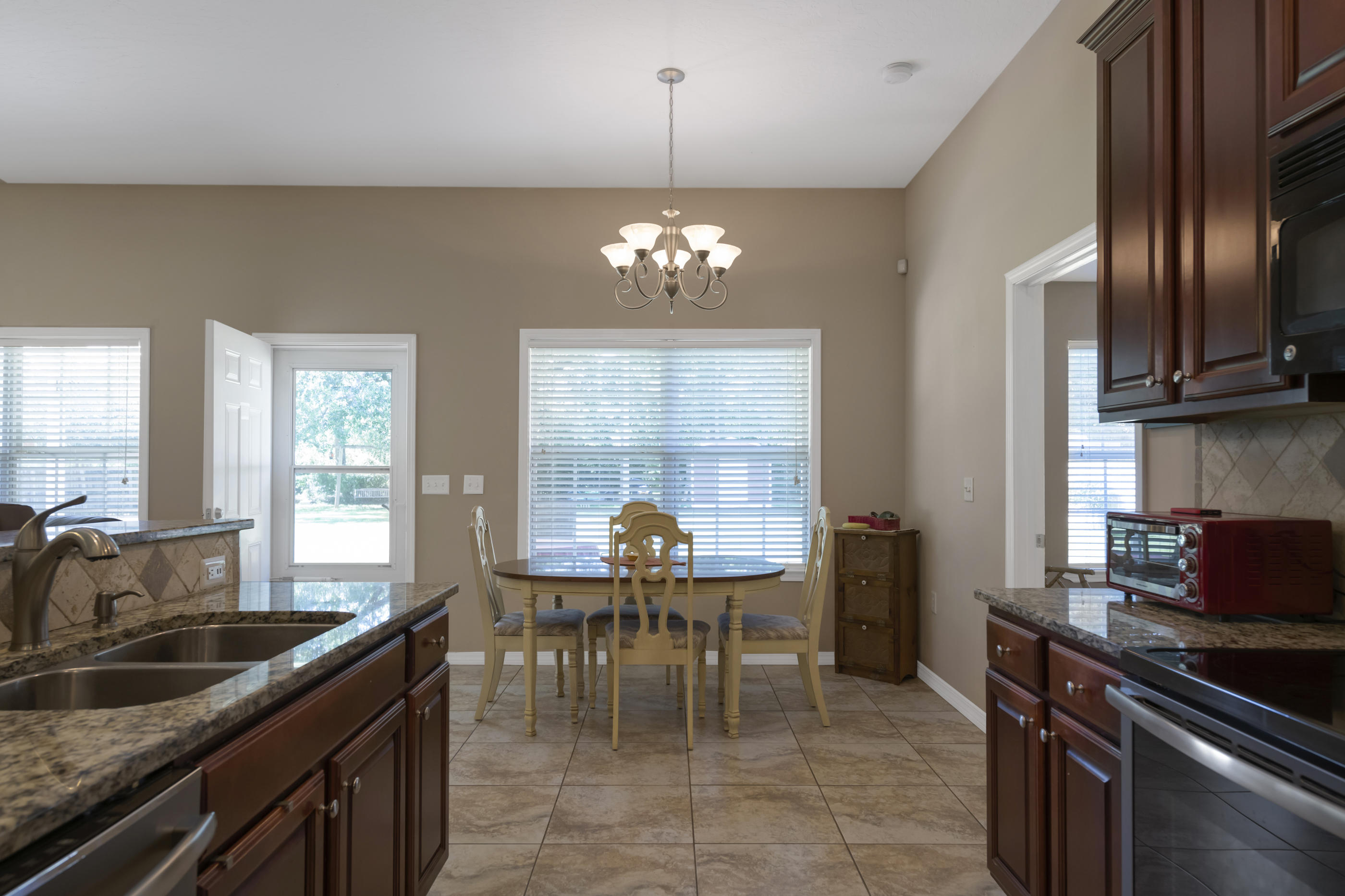 FOUR WINDS S/D - Residential