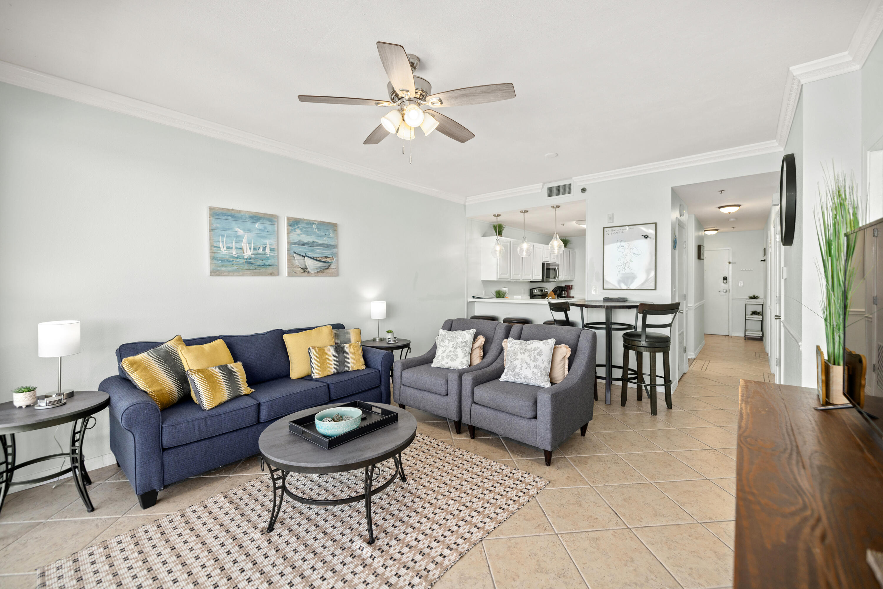 PALM COURT YACHT CLUB - Residential