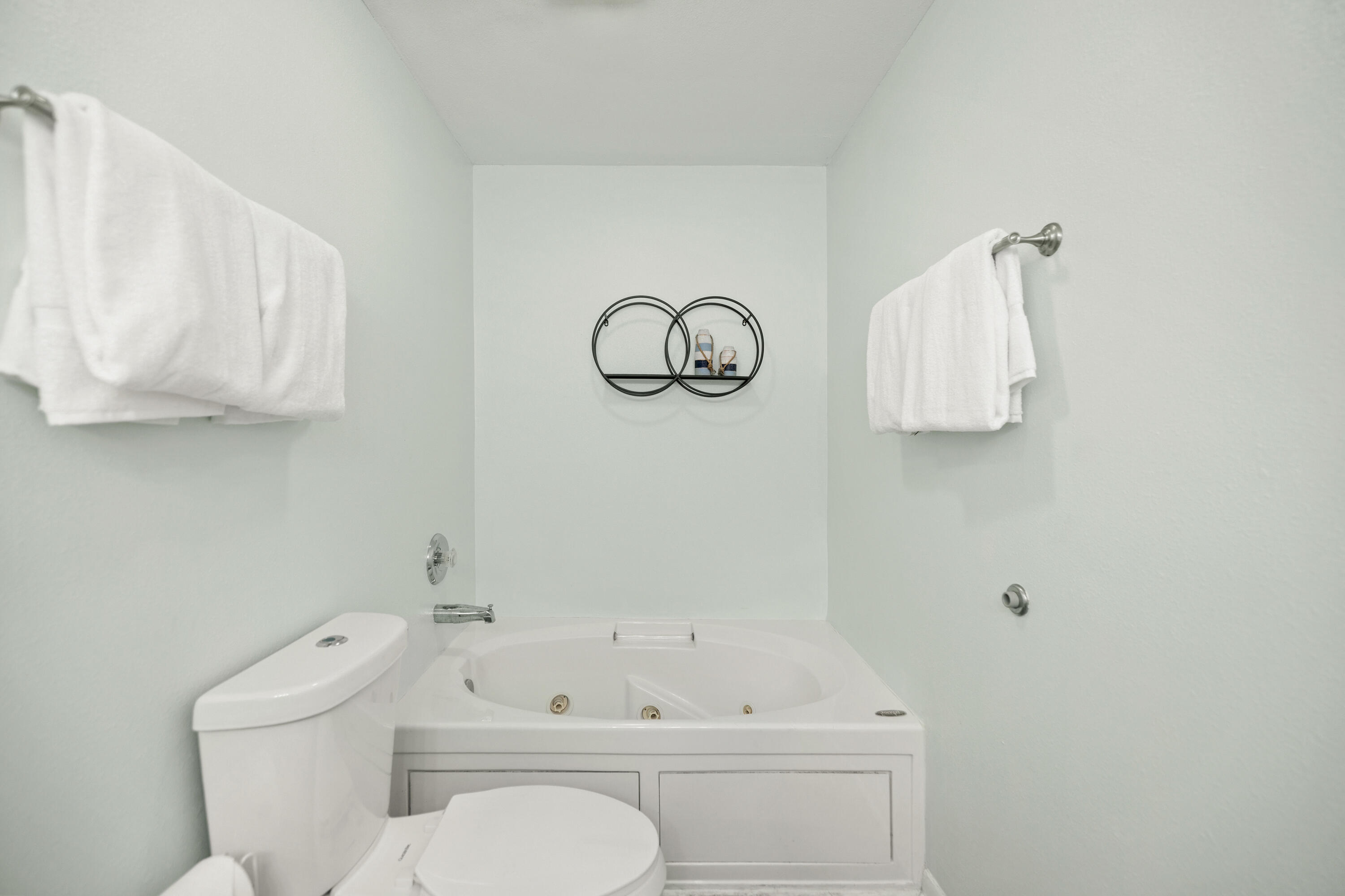 PALM COURT YACHT CLUB - Residential