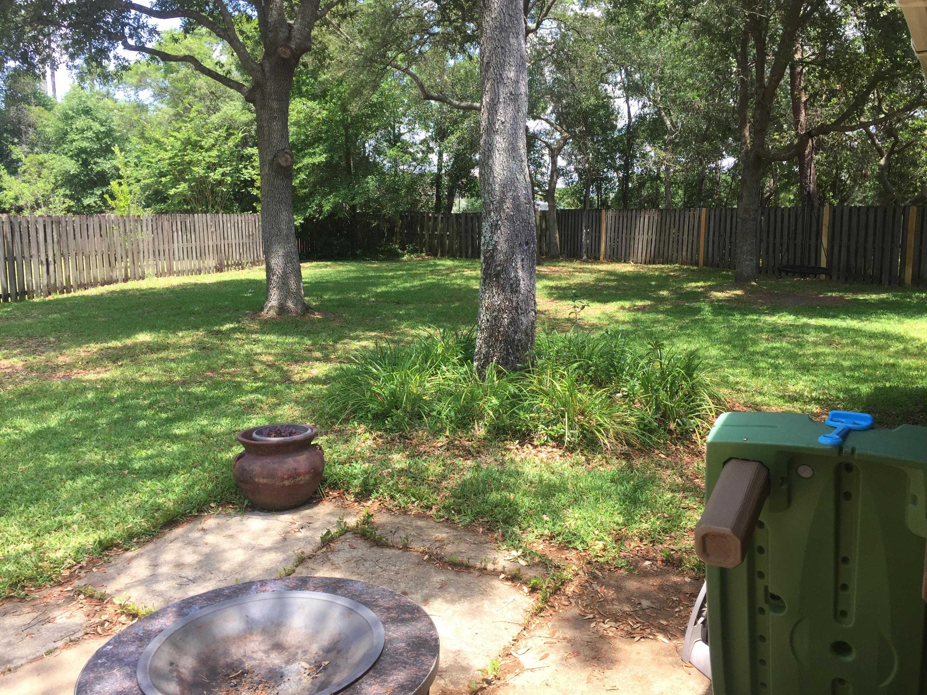 PARKWOOD LANE BLUEWATER BAY - Residential