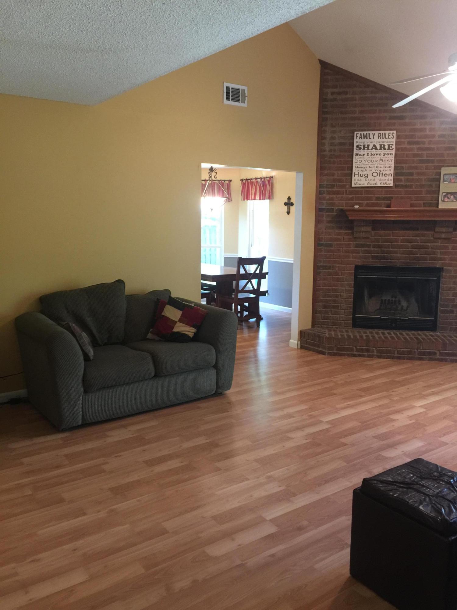 PARKWOOD LANE BLUEWATER BAY - Residential