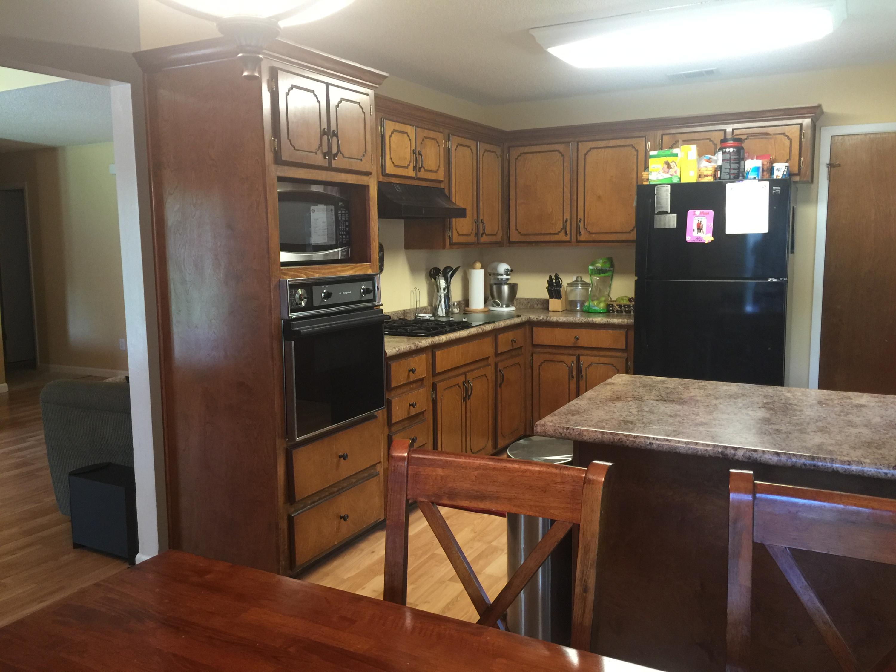 PARKWOOD LANE BLUEWATER BAY - Residential