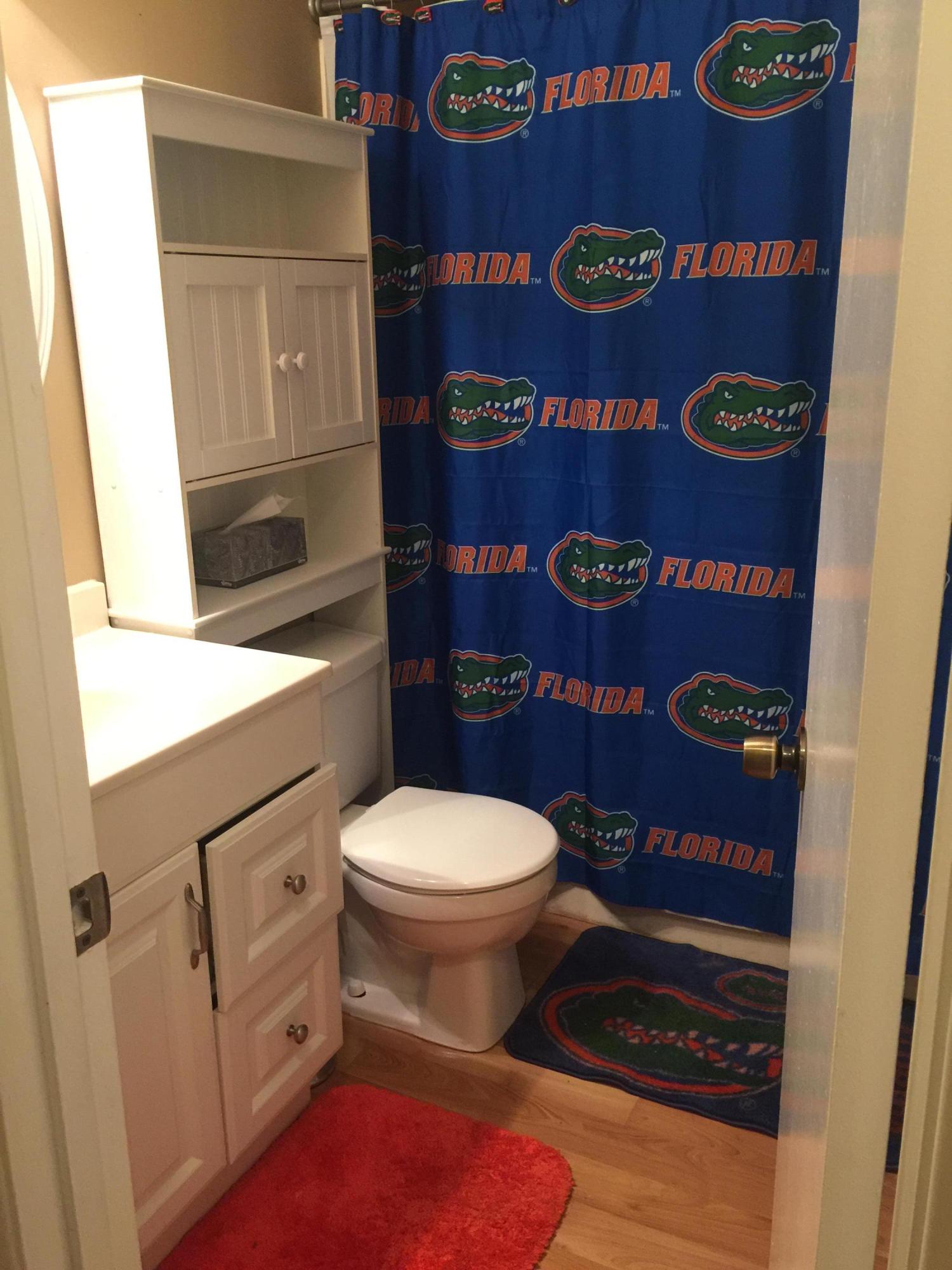 PARKWOOD LANE BLUEWATER BAY - Residential