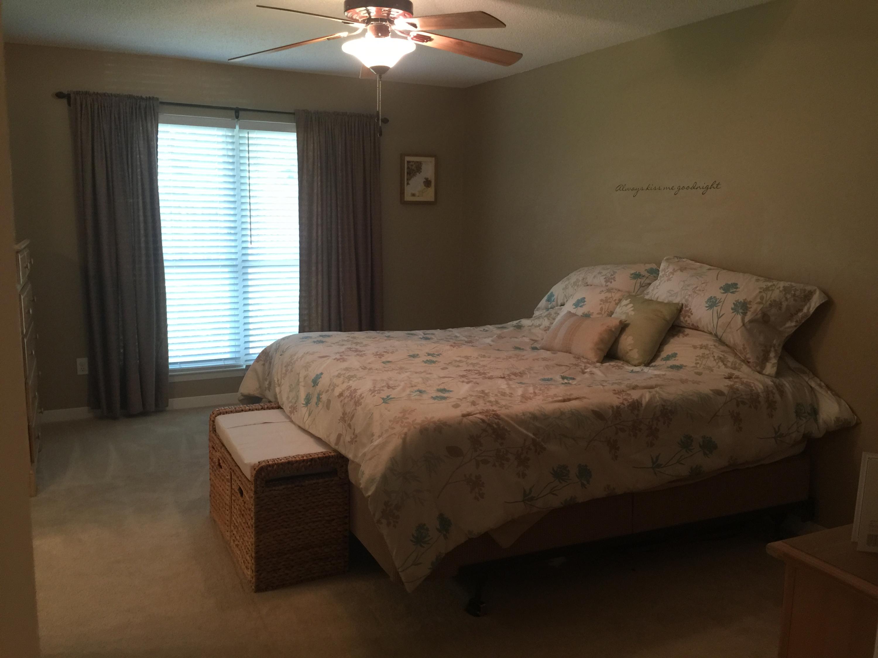 PARKWOOD LANE BLUEWATER BAY - Residential