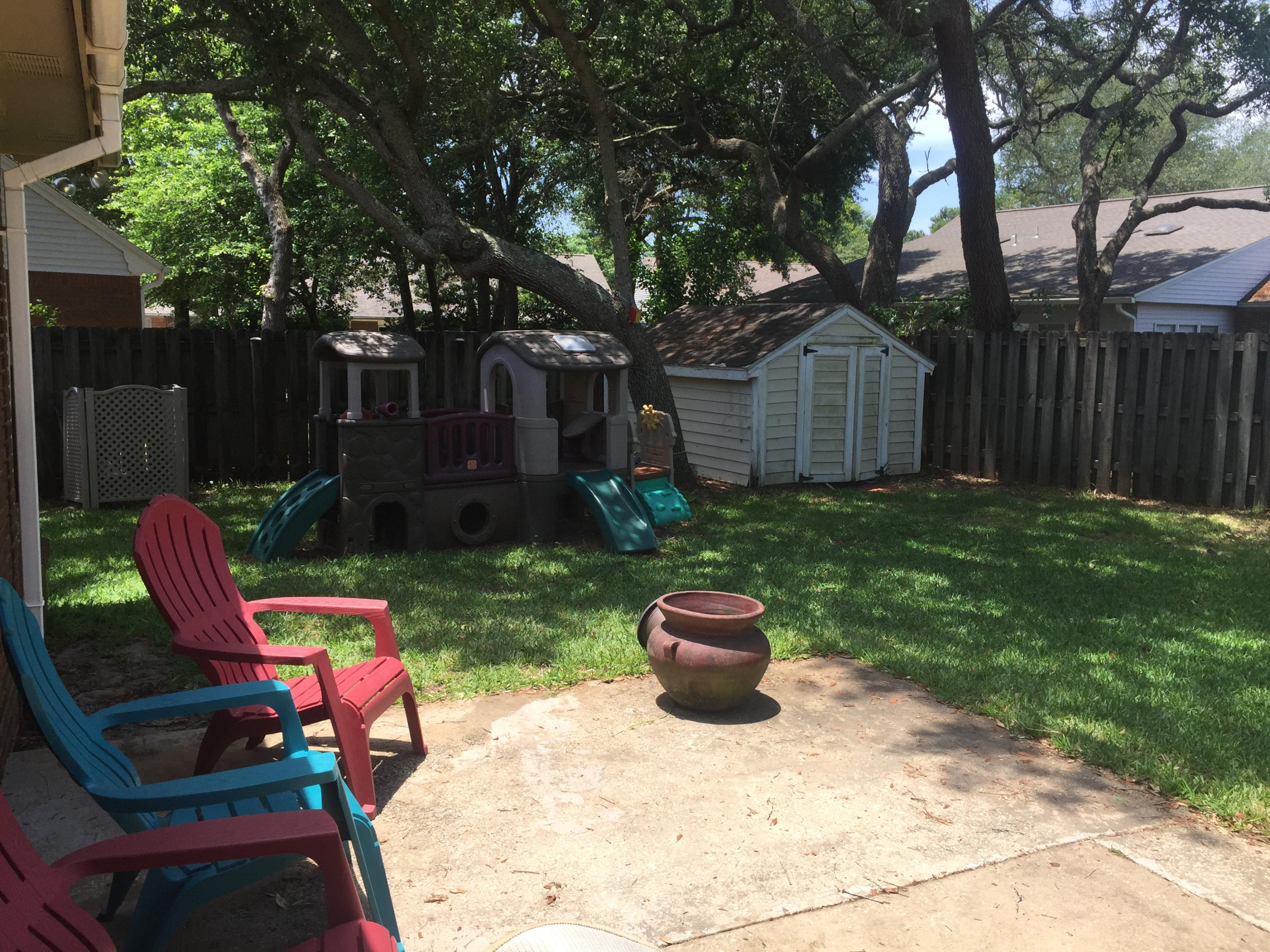 PARKWOOD LANE BLUEWATER BAY - Residential