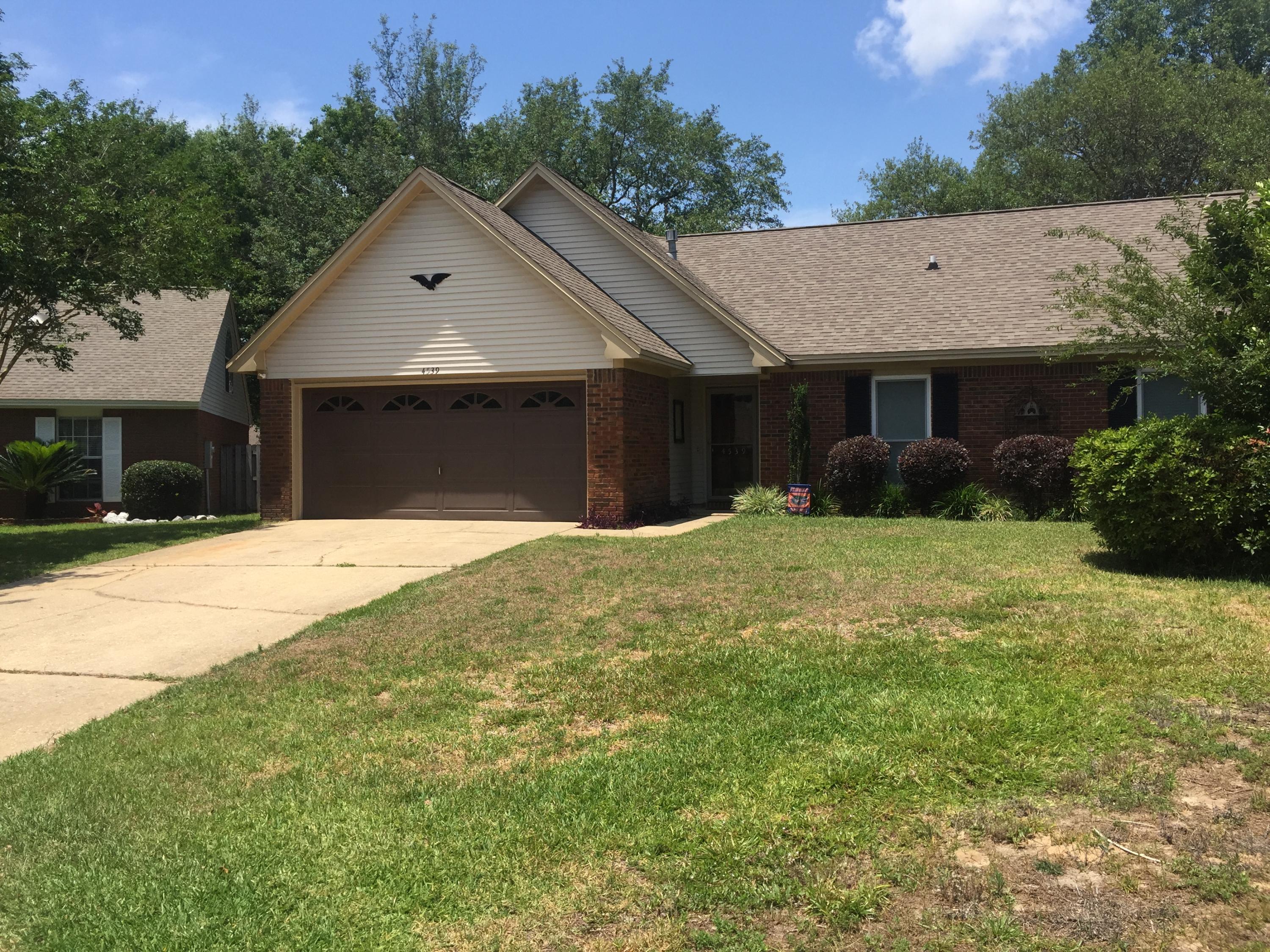 PARKWOOD LANE BLUEWATER BAY - Residential