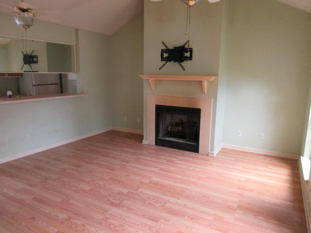 Oak Harbour T/H Villas Unit 103 - Residential