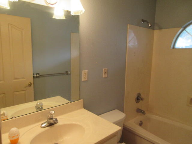 Oak Harbour T/H Villas Unit 103 - Residential