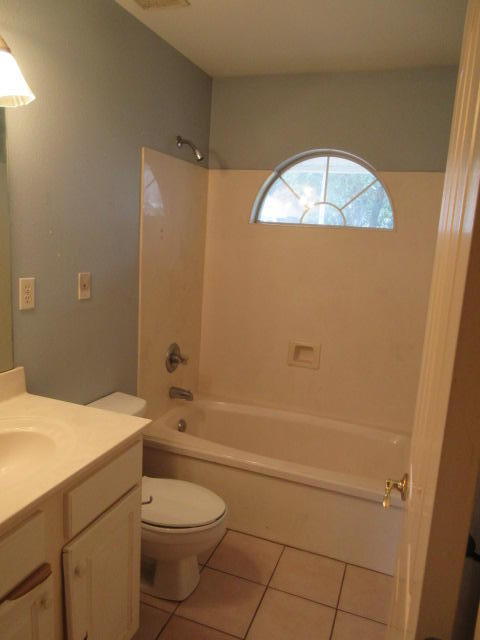 Oak Harbour T/H Villas Unit 103 - Residential