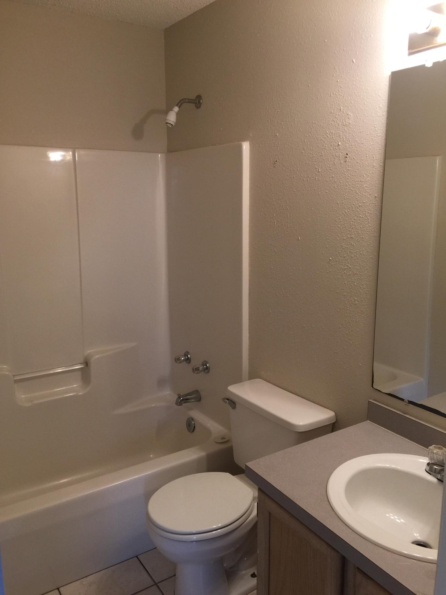 BRISTOL PARK - Residential