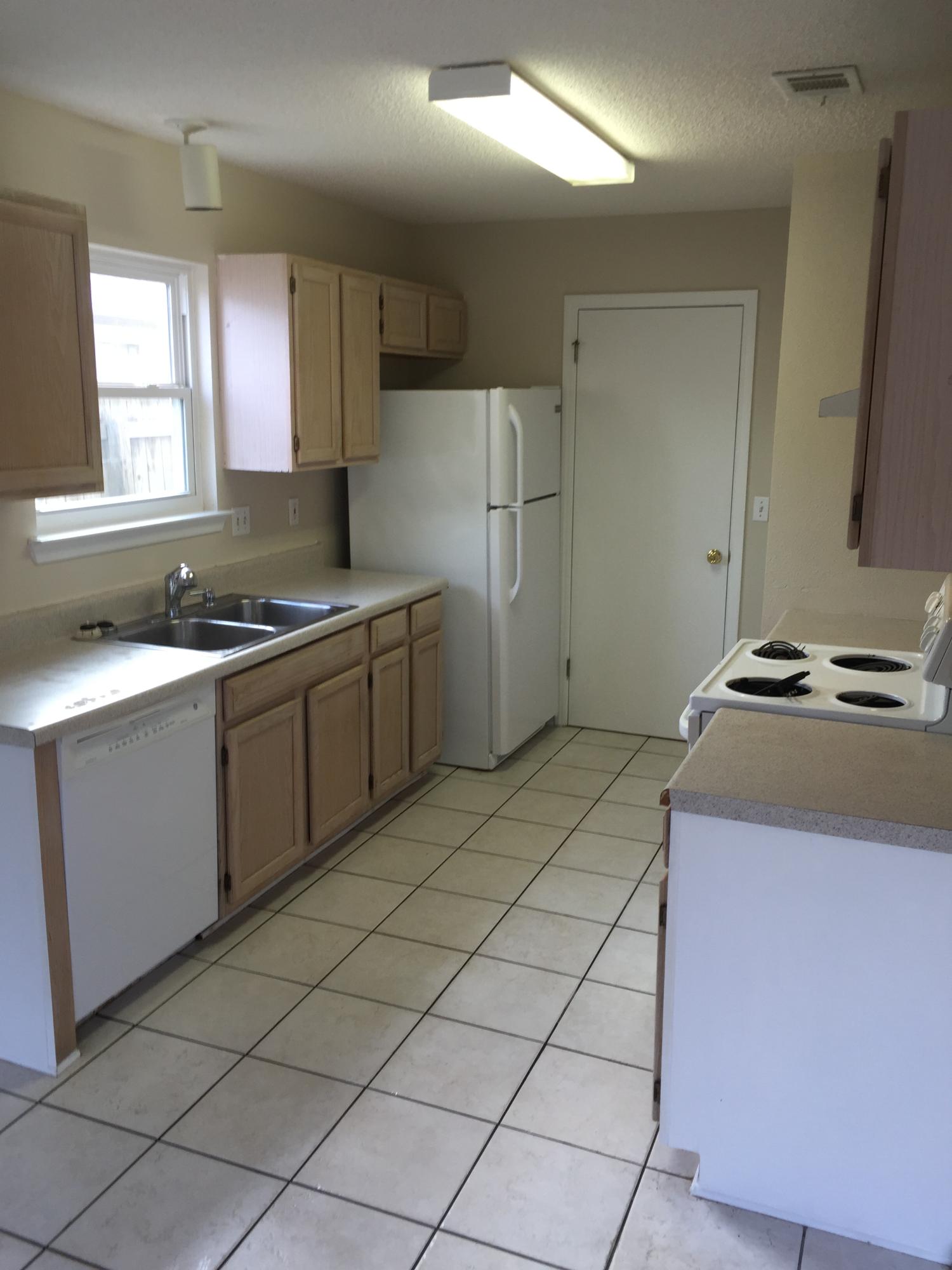 BRISTOL PARK - Residential