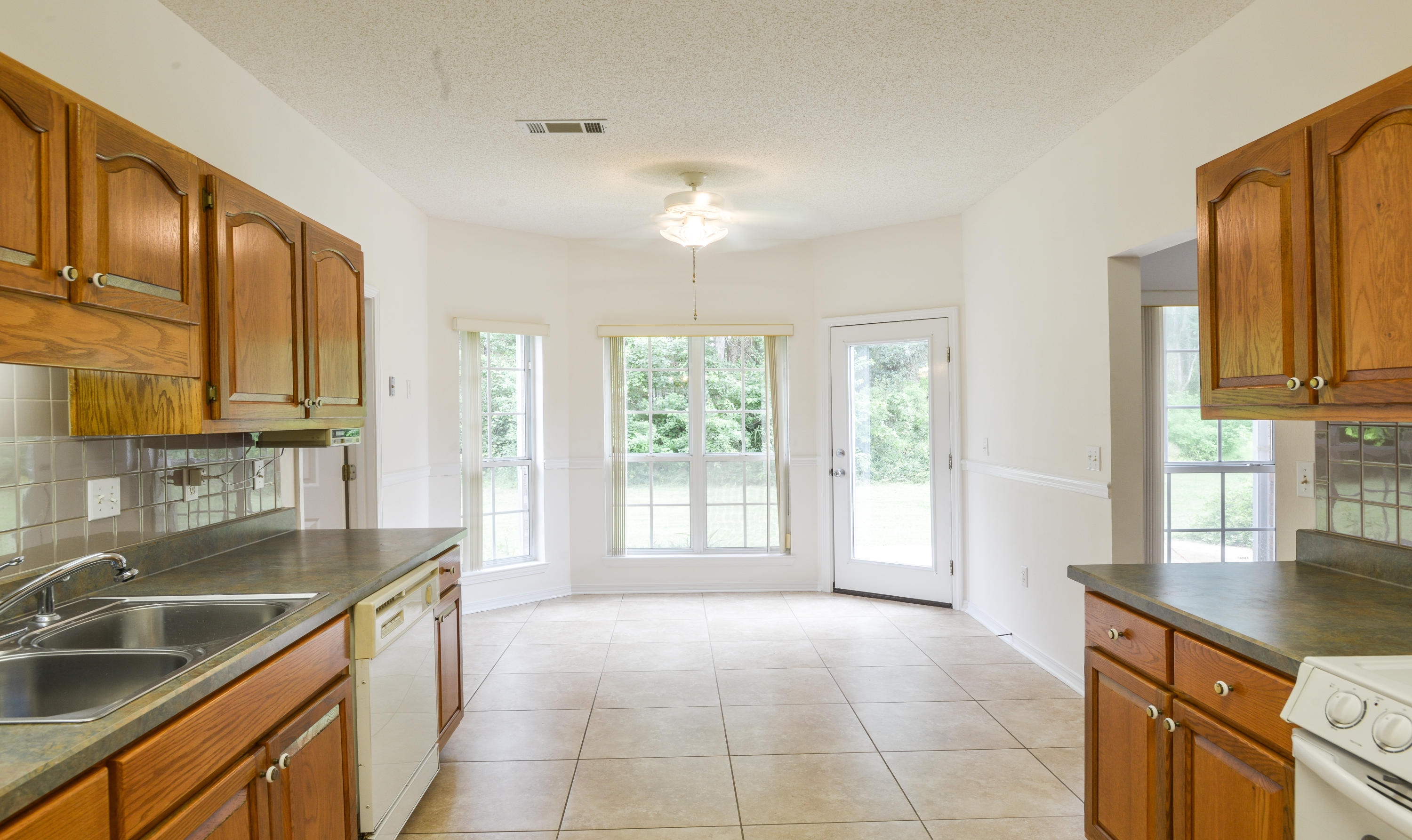 DANA POINTE - Residential