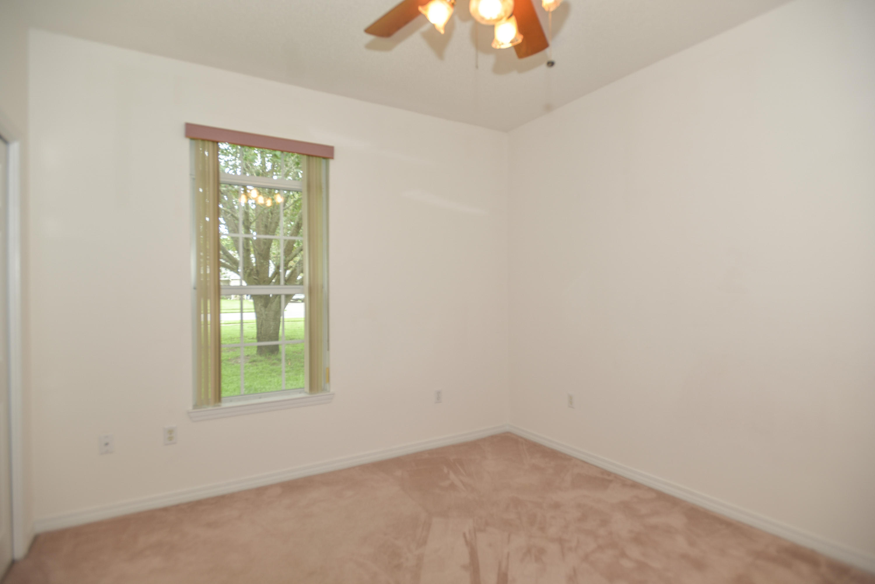 DANA POINTE - Residential