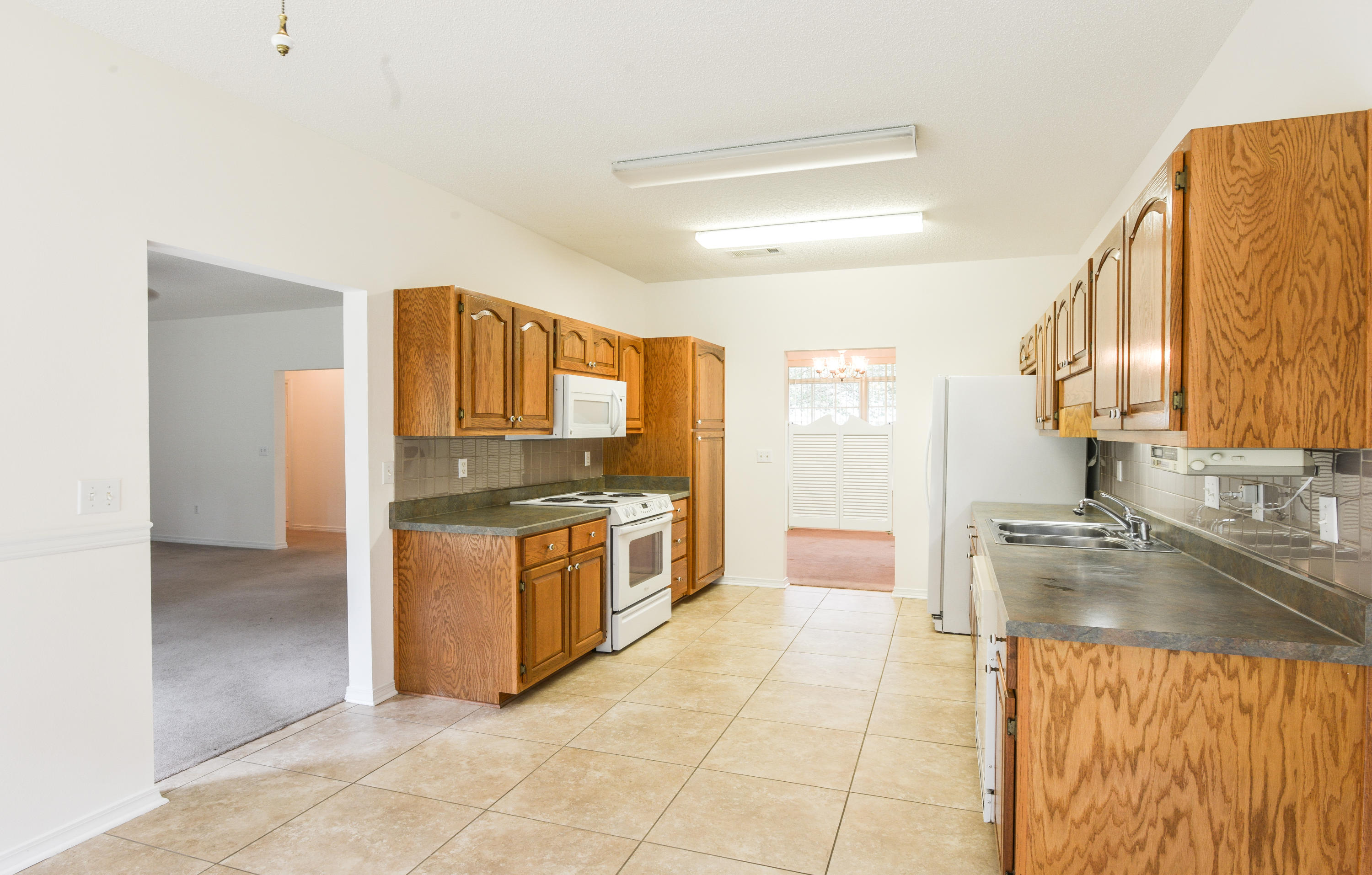 DANA POINTE - Residential