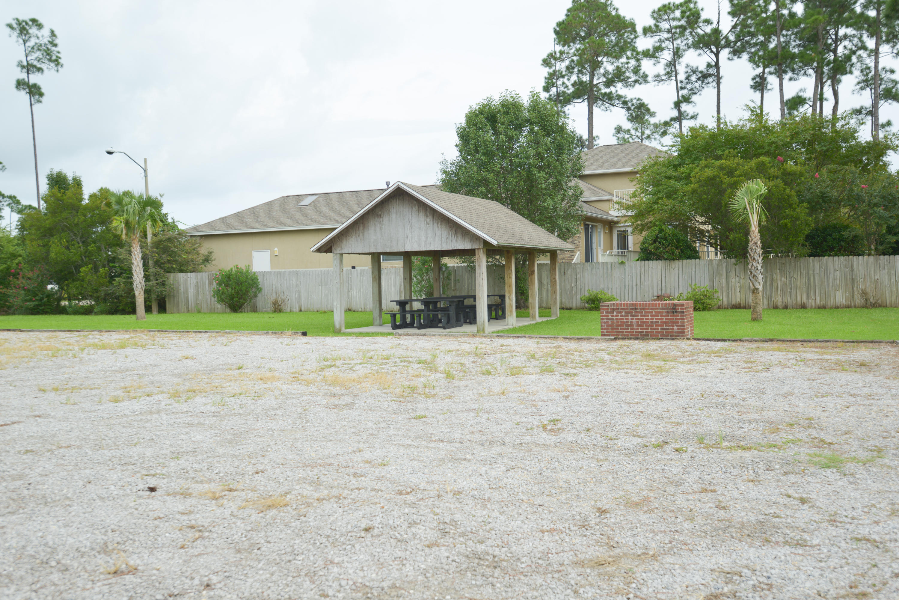 DANA POINTE - Residential