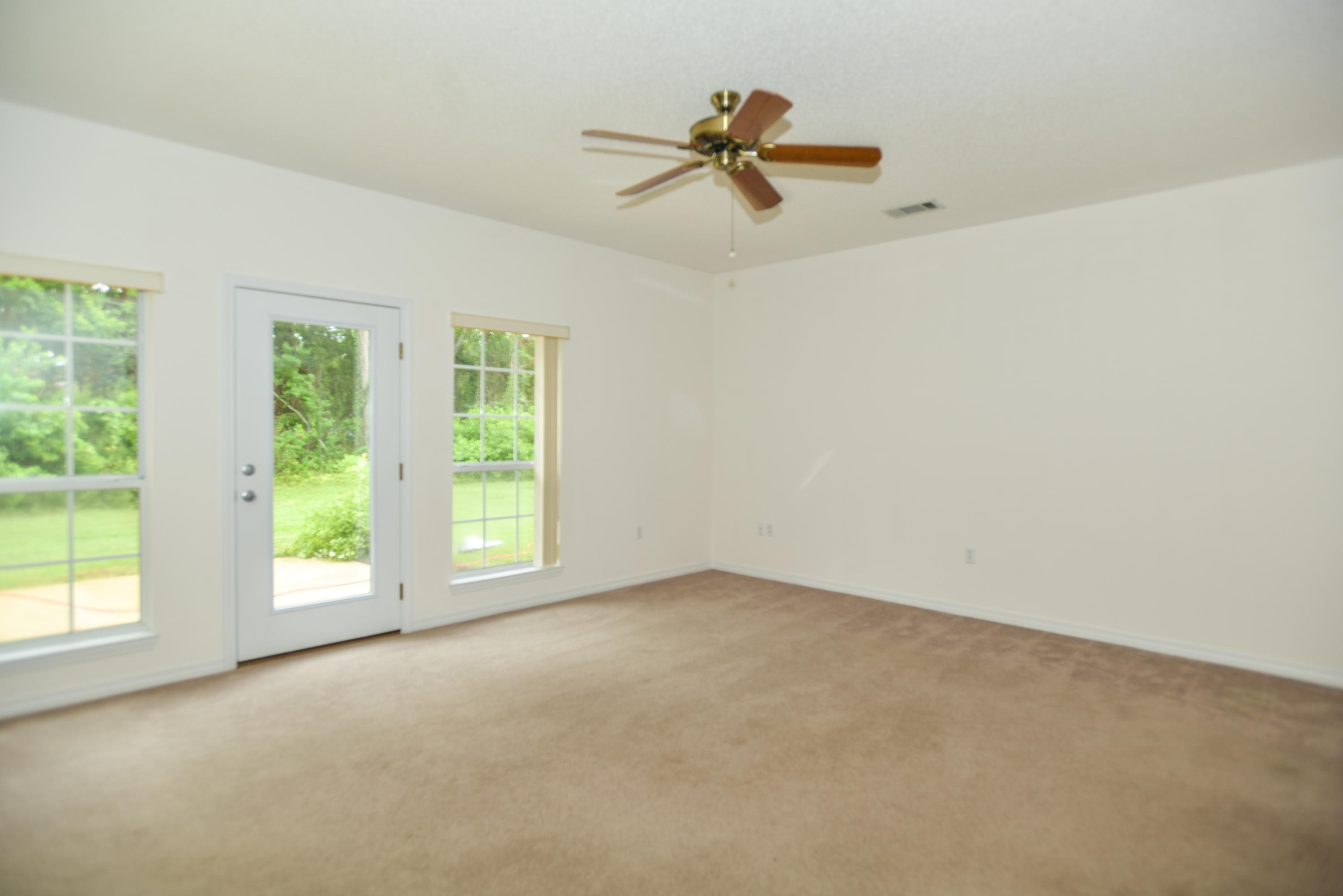 DANA POINTE - Residential