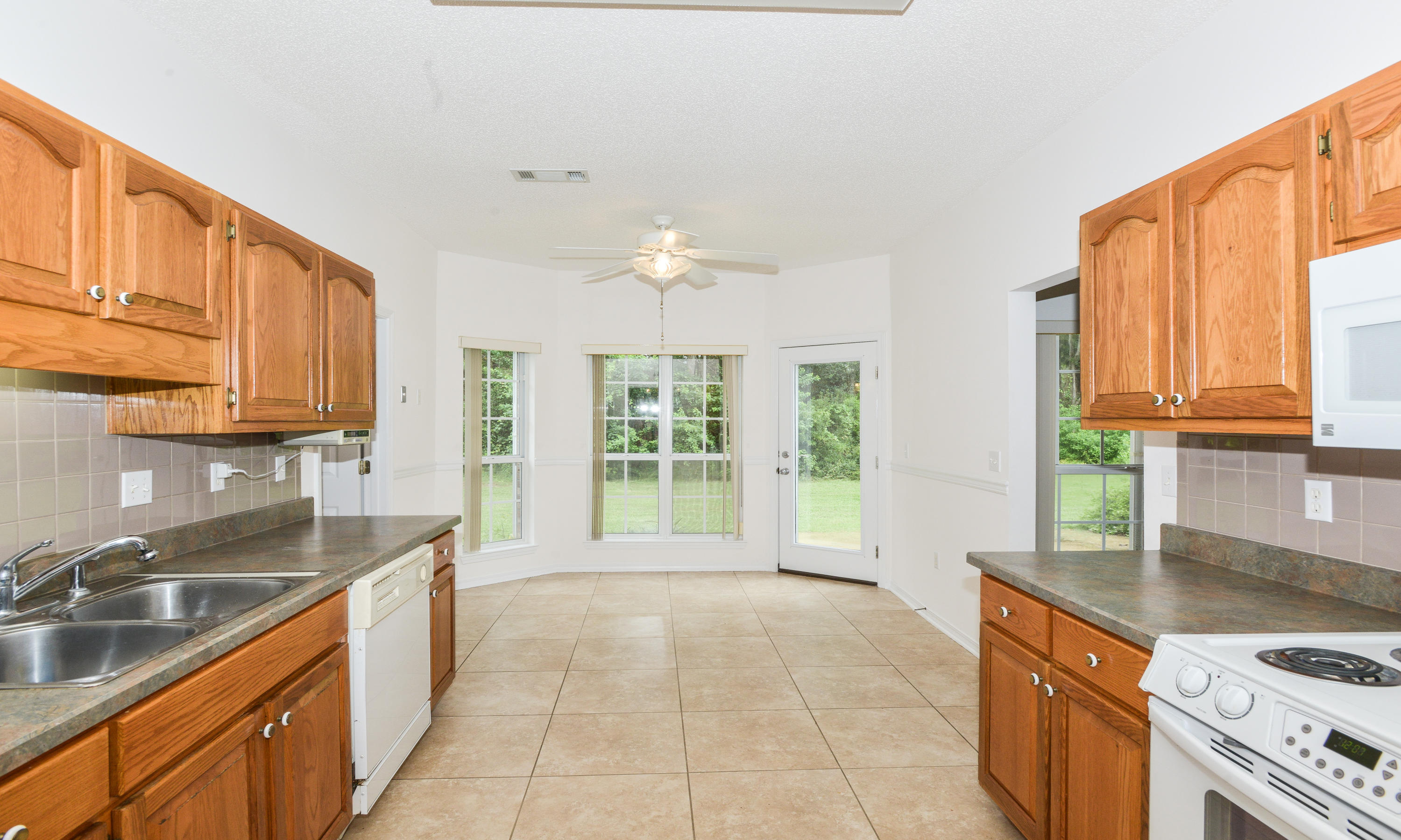 DANA POINTE - Residential