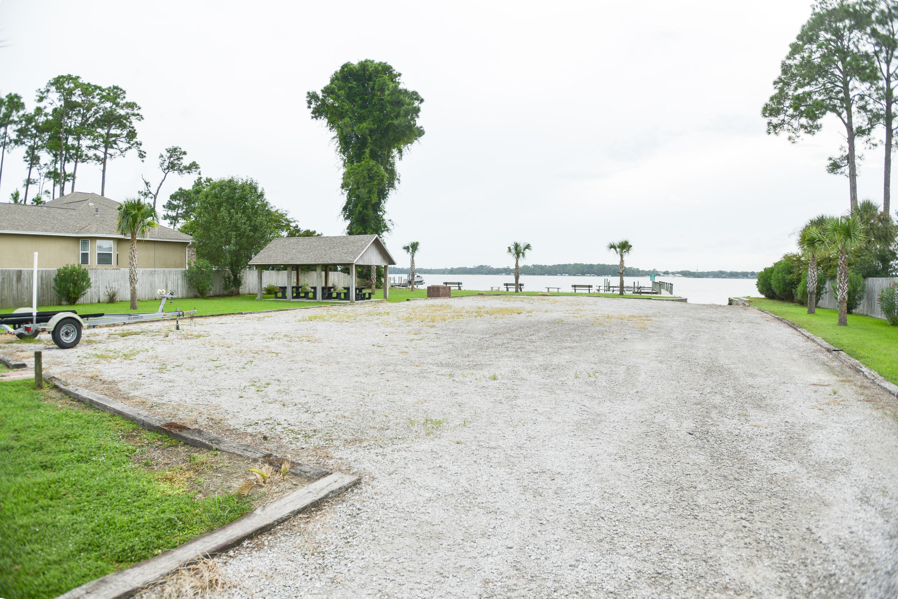 DANA POINTE - Residential