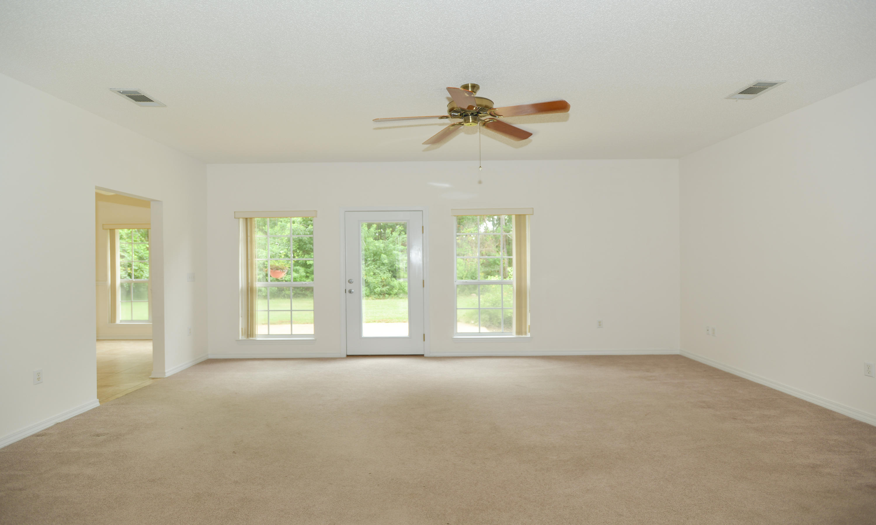 DANA POINTE - Residential