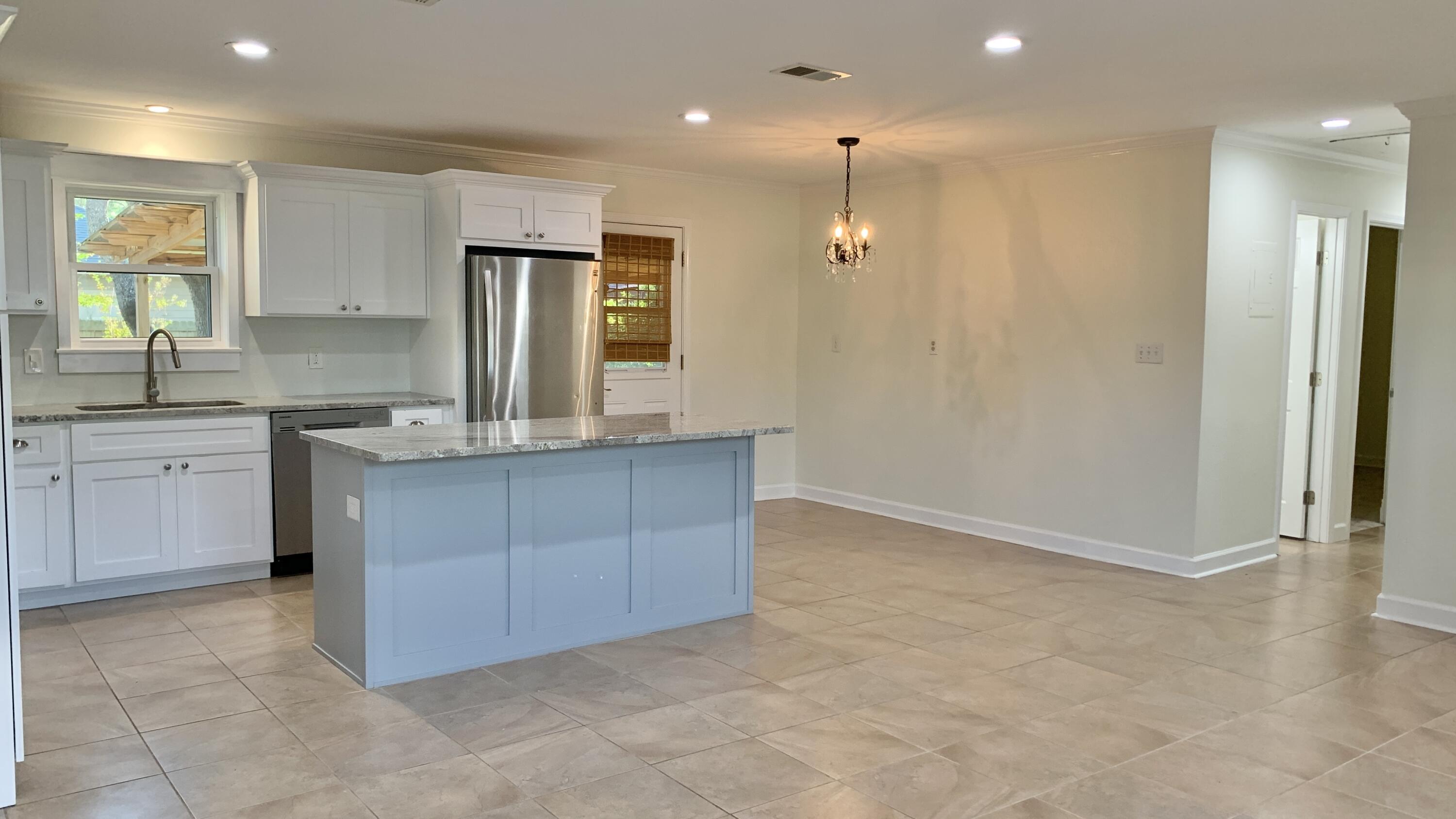 HOLIDAY SHORES ESTATES 3RD ADDN - Residential