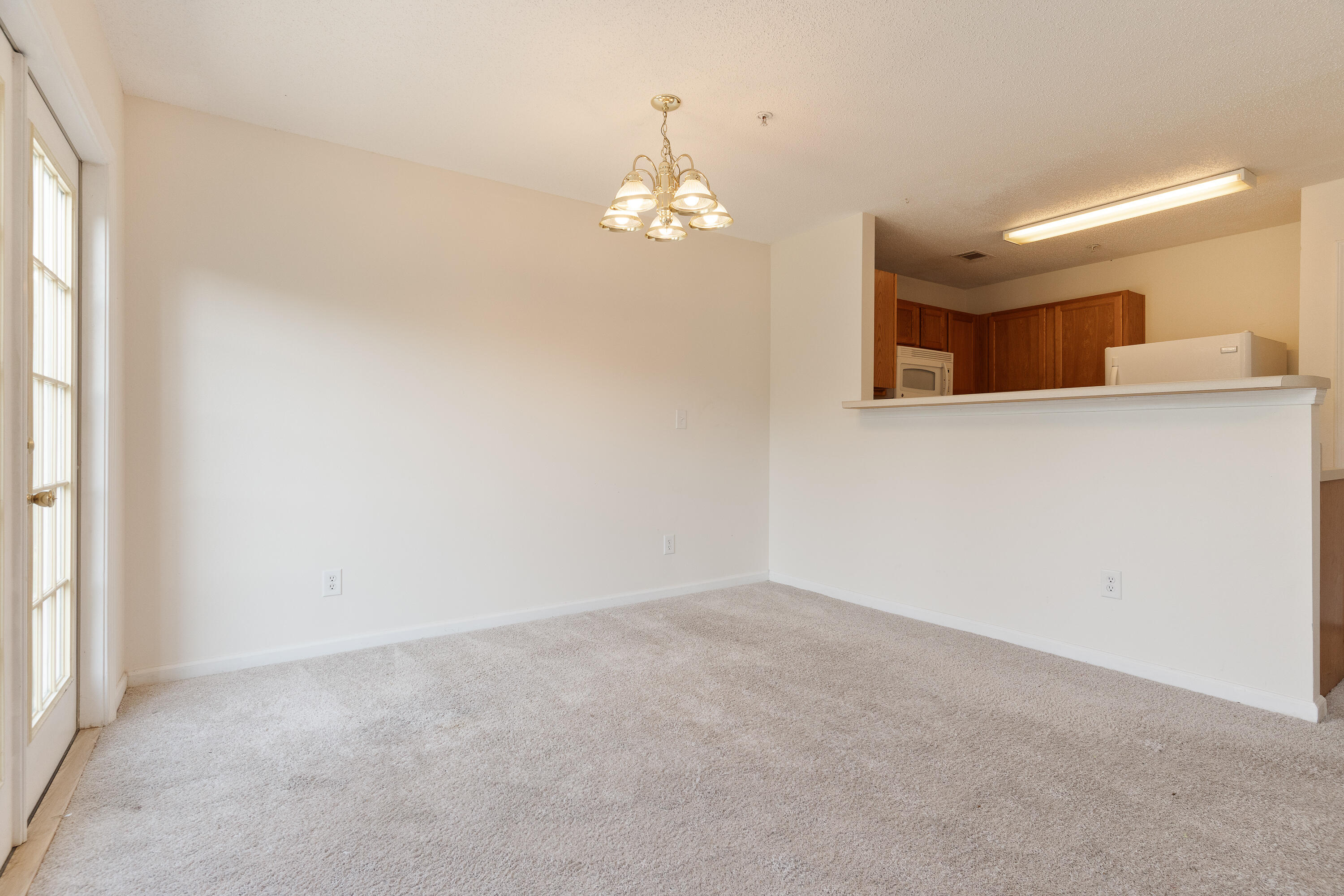 ROLLING PINES - Residential