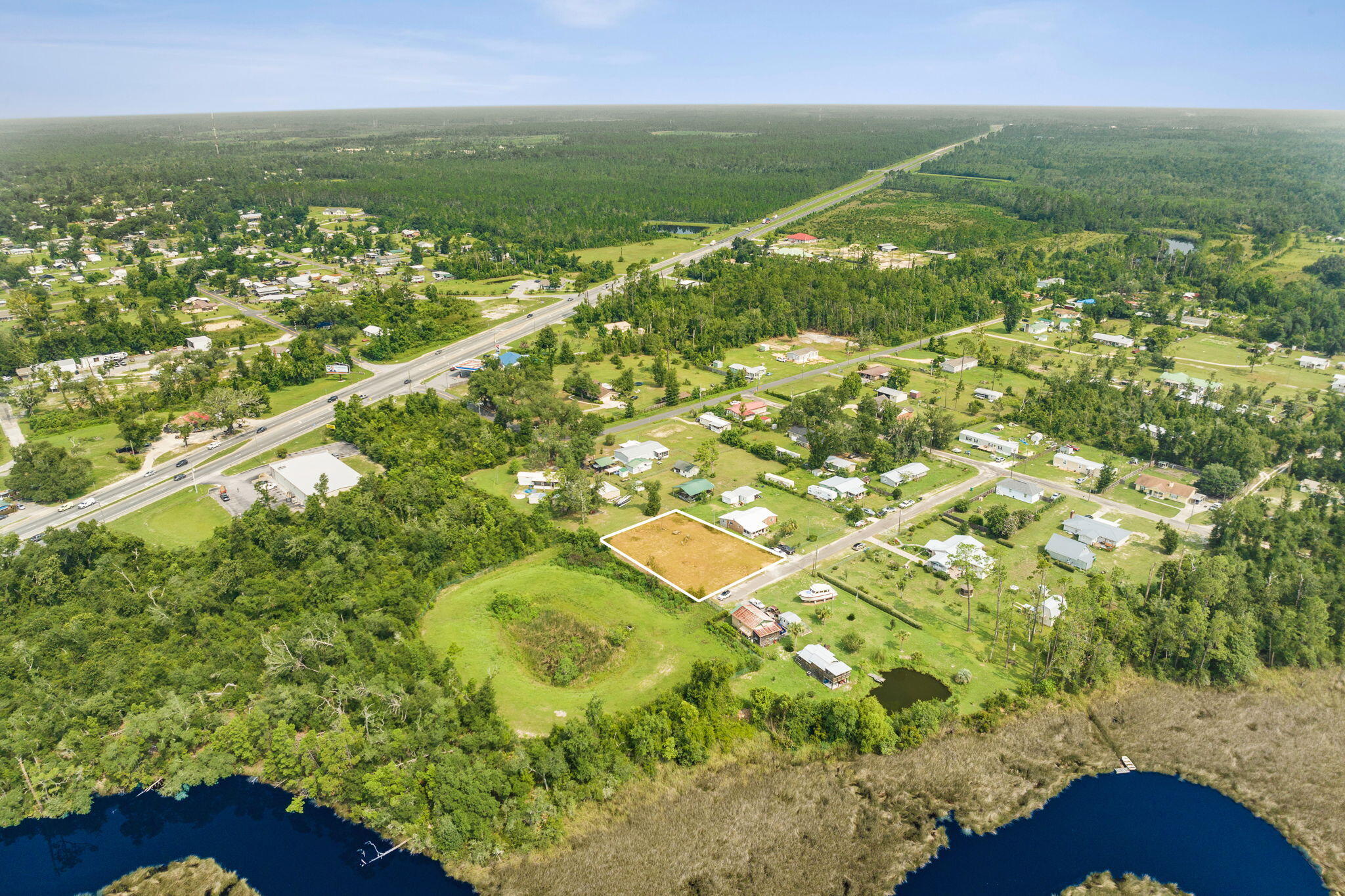 NO RECORDED SUBDIVISION - Land