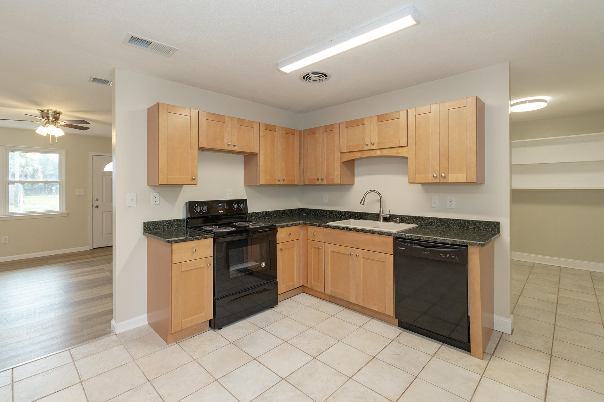 GARNIERS BEACH 6TH - Residential