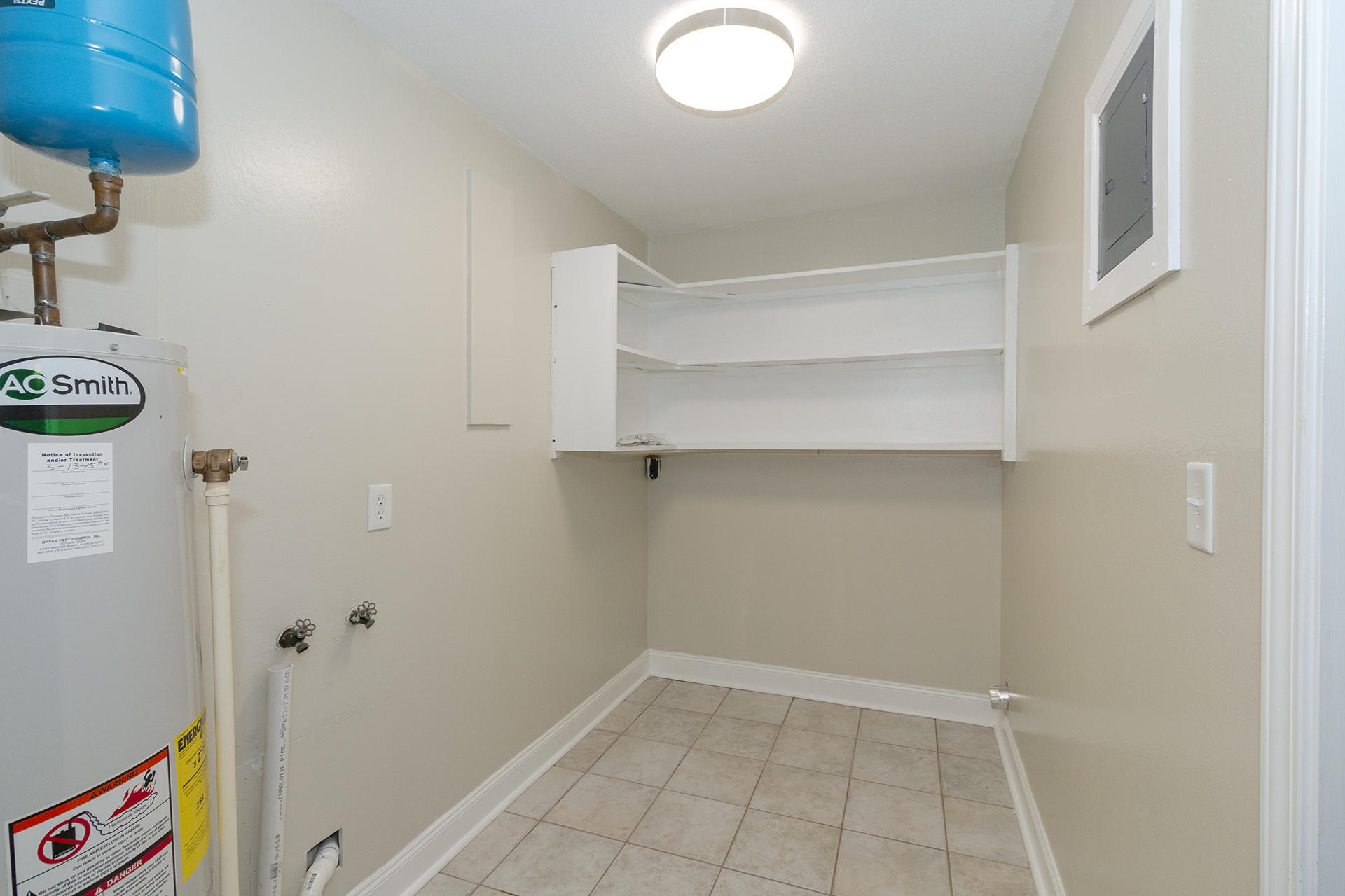 GARNIERS BEACH 6TH - Residential