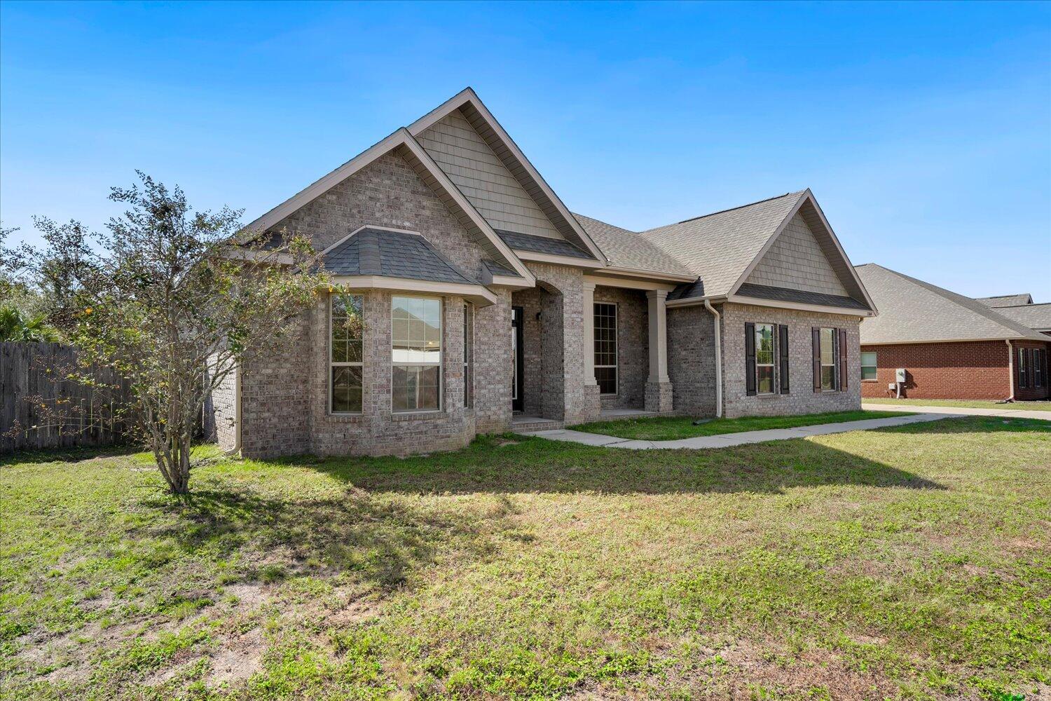 BROWNSTONE MANOR - Residential