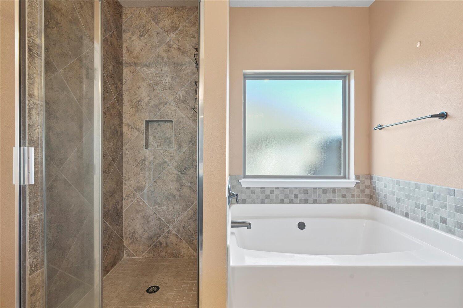 BROWNSTONE MANOR - Residential