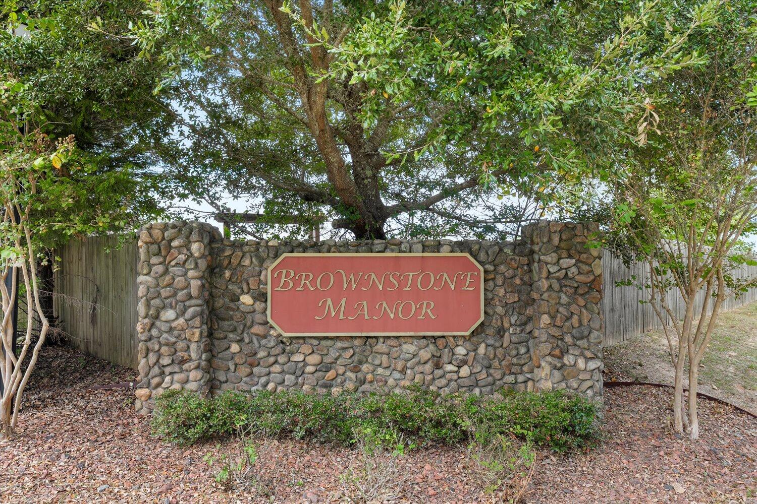 BROWNSTONE MANOR - Residential