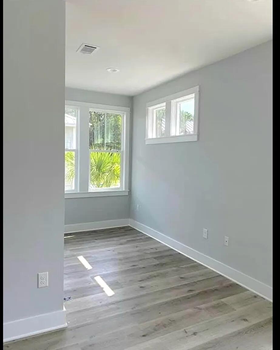 LIGHTHOUSE POINTE - Residential