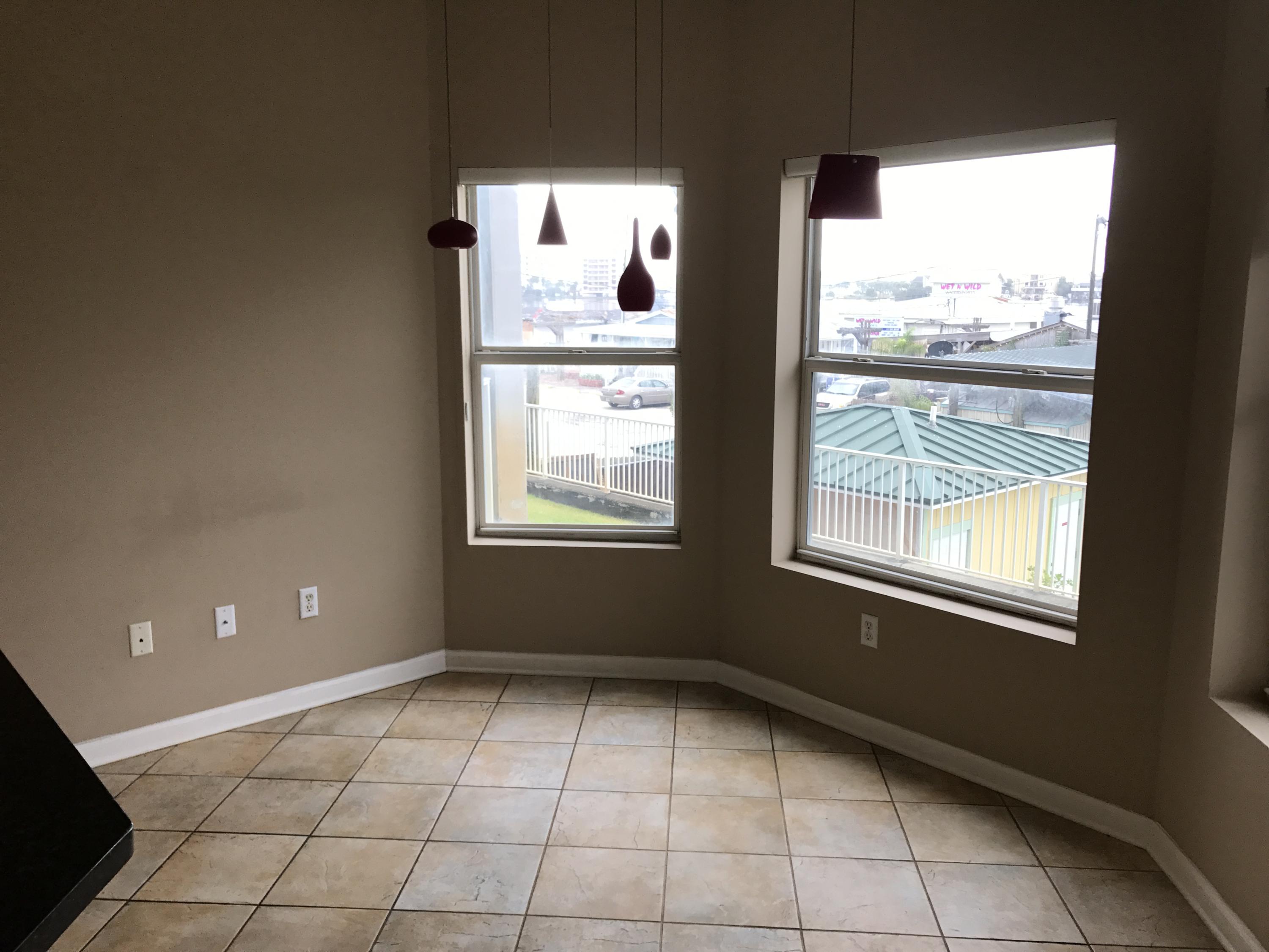 BARATARIA CONDO - Residential